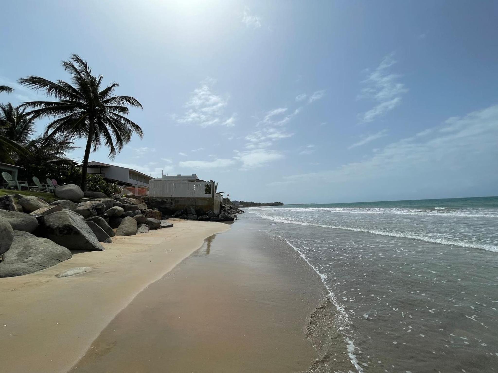 Beachfront Bliss 2-Bedroom Condo in Luquillo, Puerto Rico view 5