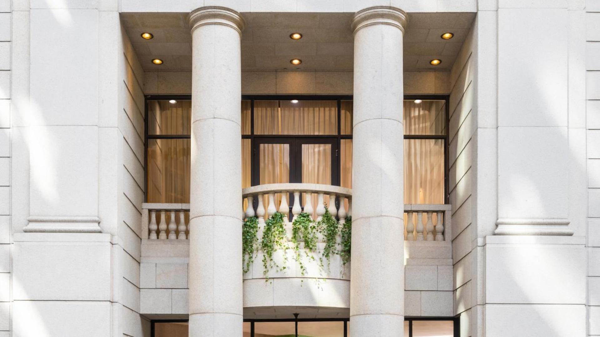 Lanson Place Causeway Bay, Hong Kong