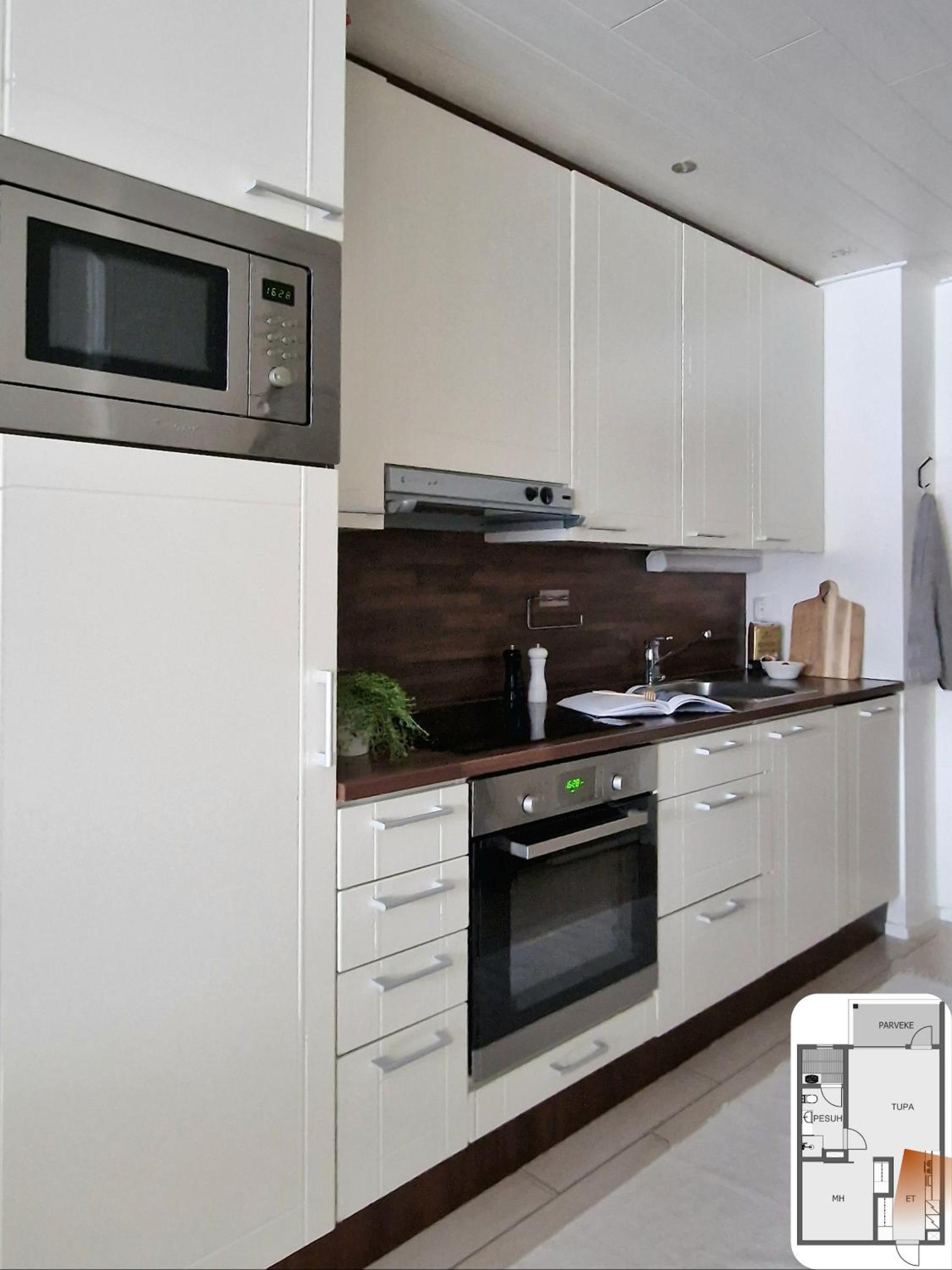Levistar II, apartment 310 view 5