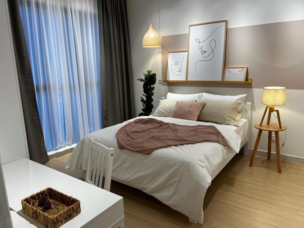 THE EDEN HomeSuite @ CONTINEW RESIDENSI 5 MINS WALK TO MRT