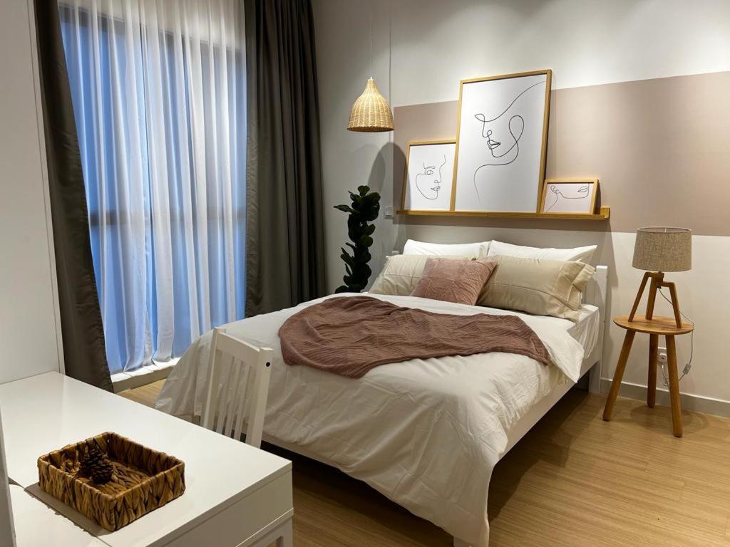 THE EDEN HomeSuite @ CONTINEW RESIDENSI 5 MINS WALK TO MRT