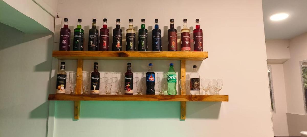 bar