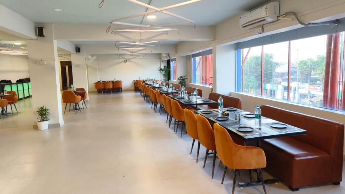restaurant