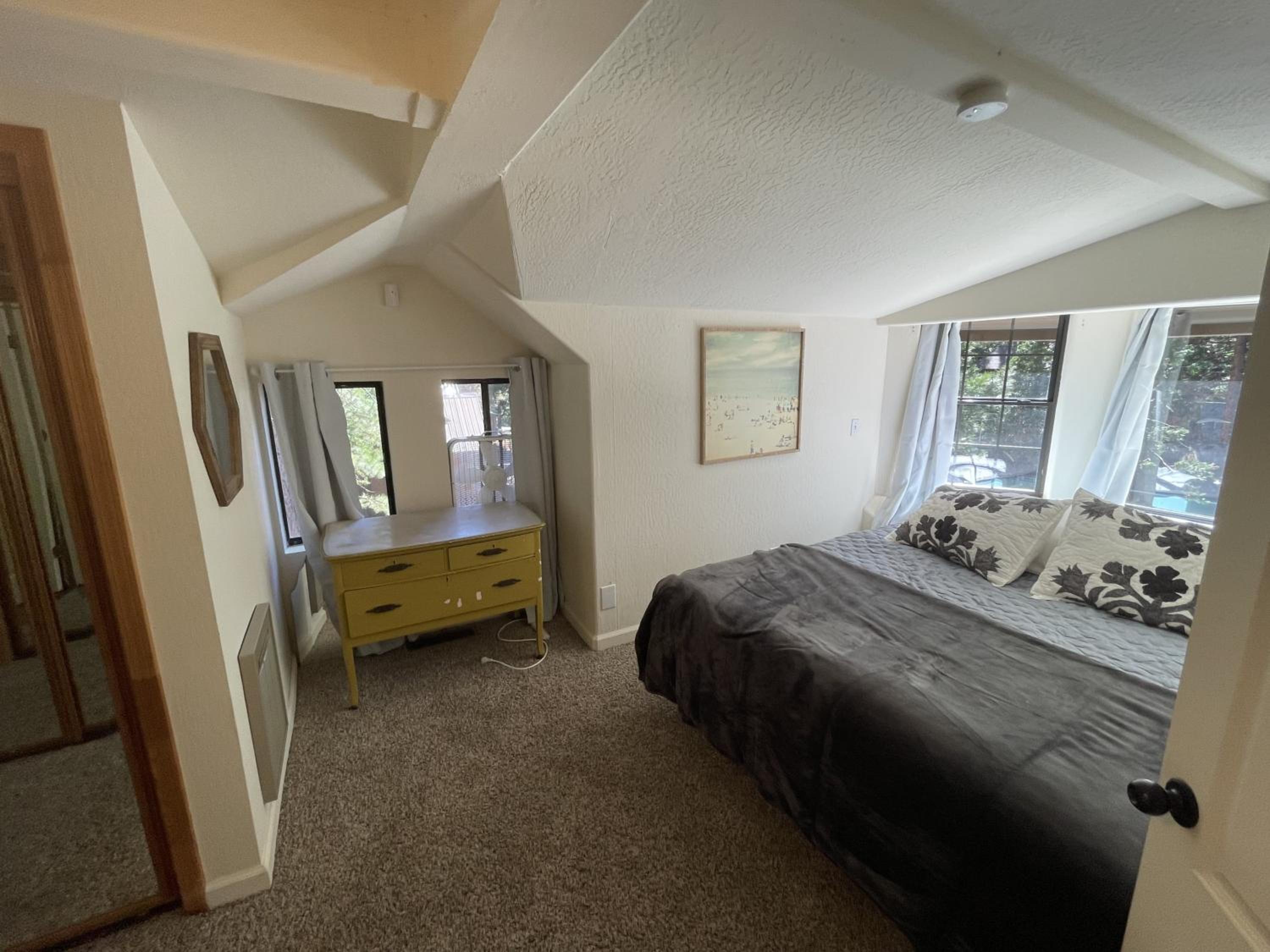 Walking Distance To The Lake And Beach! view 4