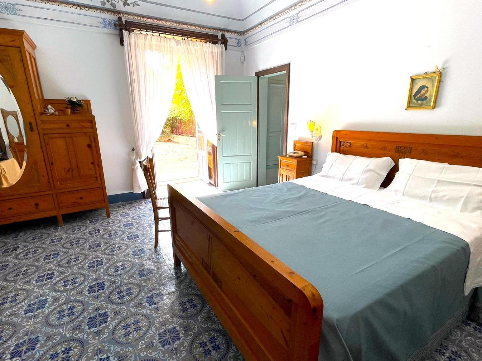 Villa Gorgodaino