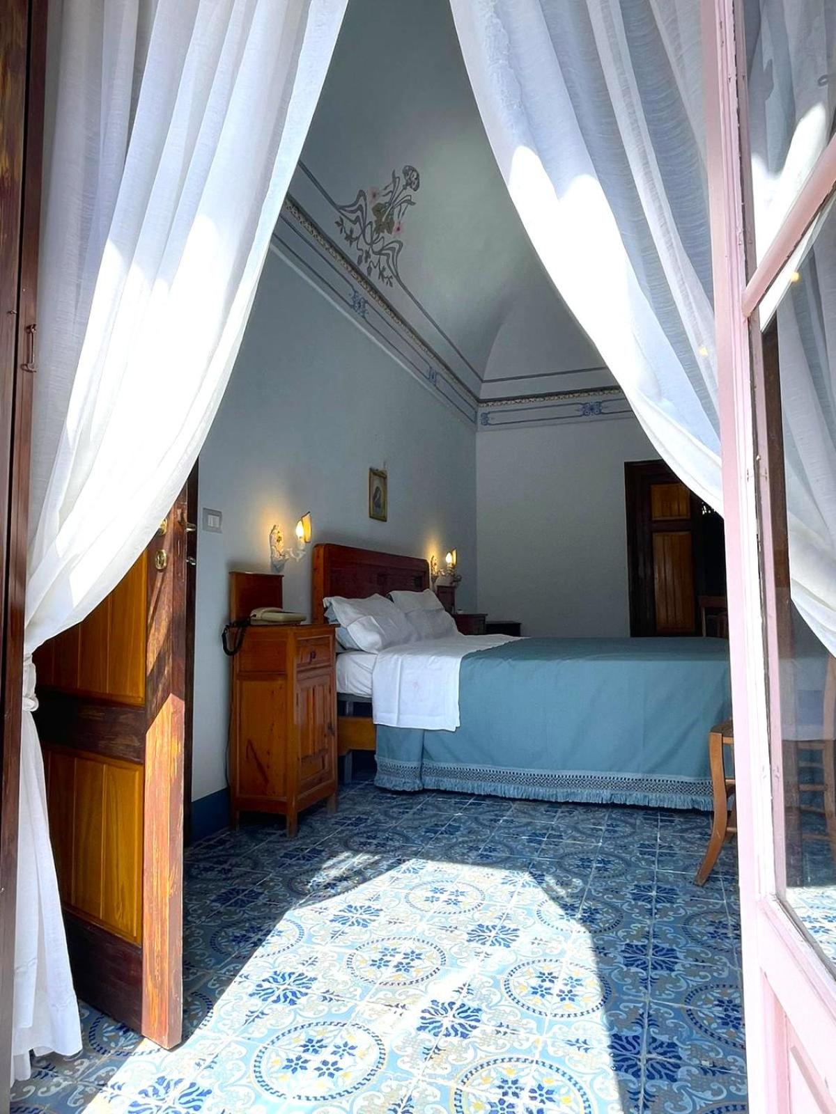 Villa Gorgodaino
