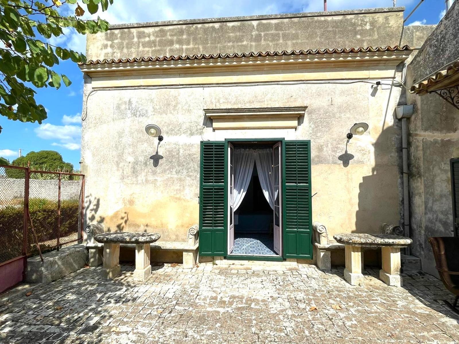 Villa Gorgodaino