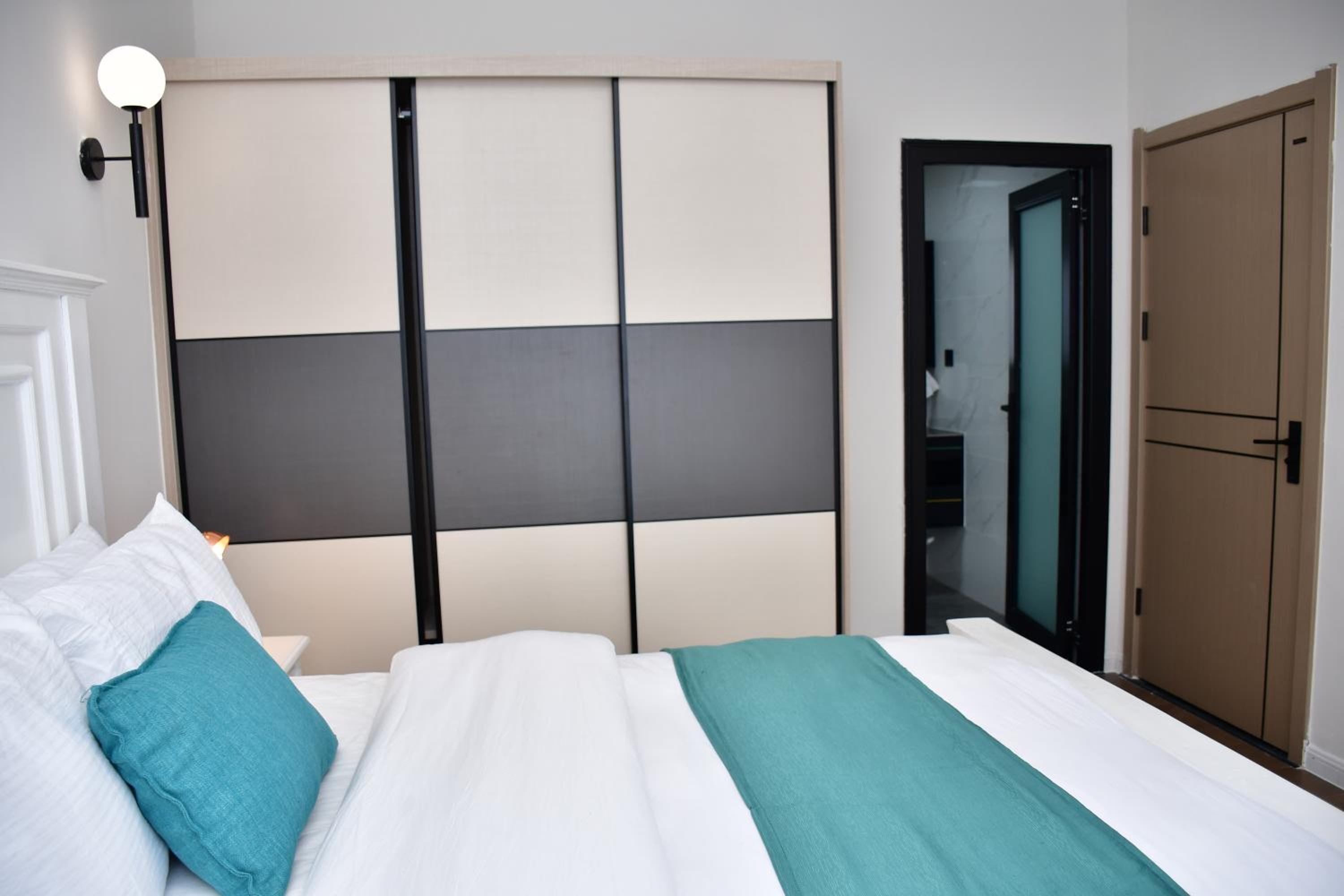 sky 3Bedroom Apartments