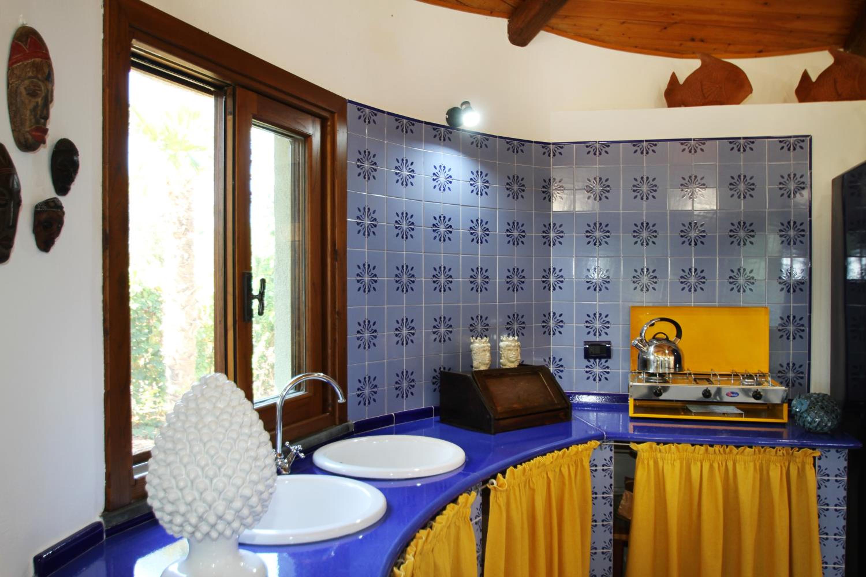 BOUTIQUE VILLA con accesso privato alla spiaggia view 3