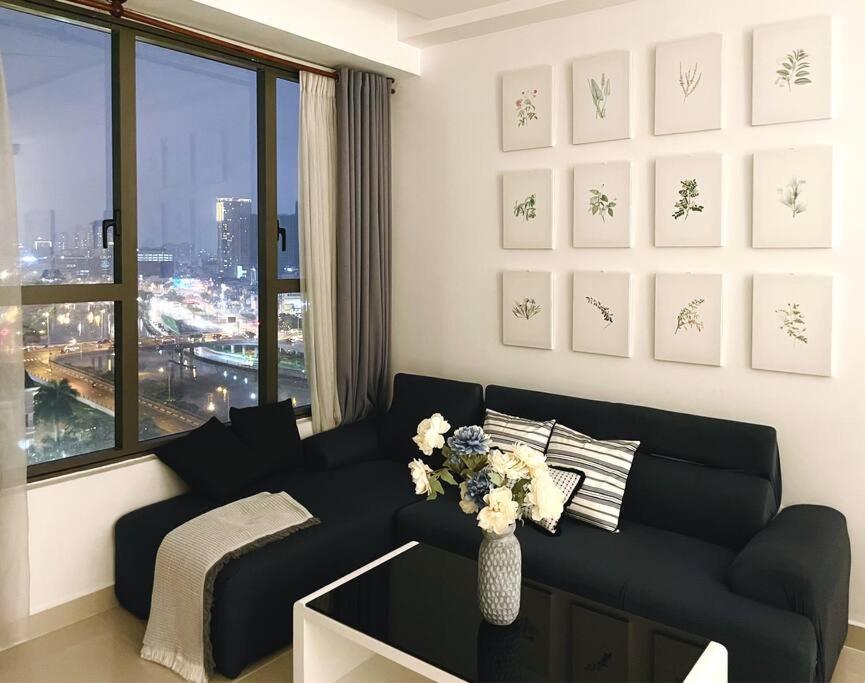 Stunning View/Urban Stylish_Saigon Jardin Chambre at Tresor Building