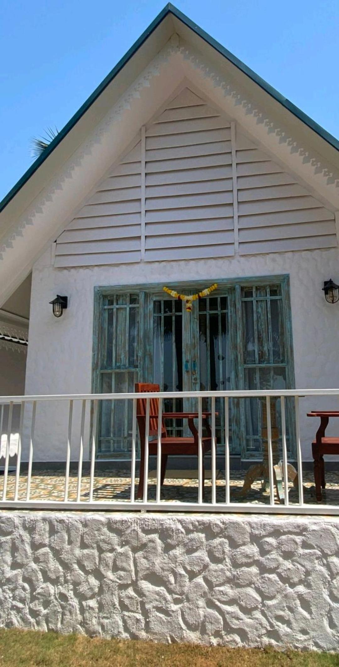 S2 Beach Cottages view 2