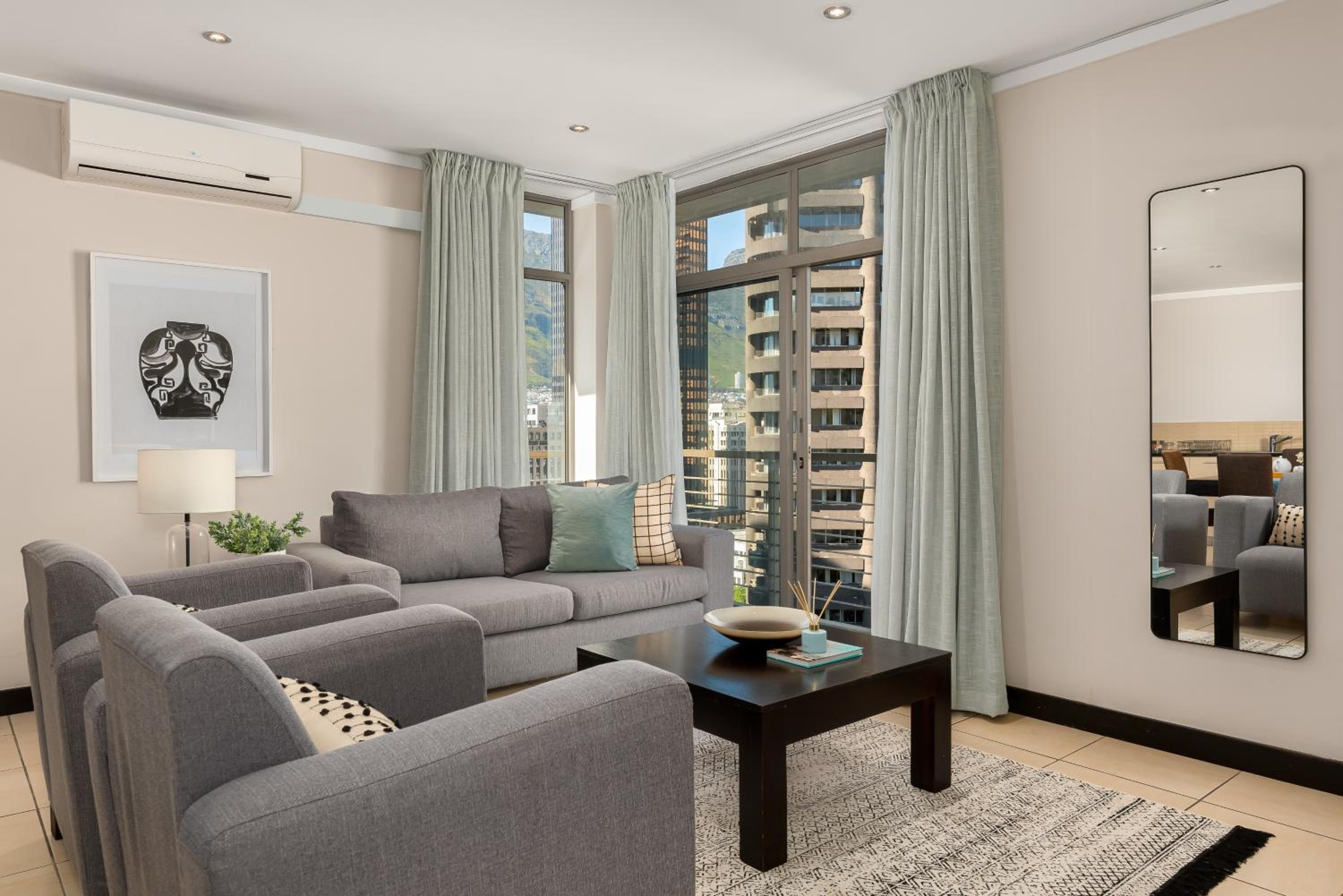 Icon Apartments