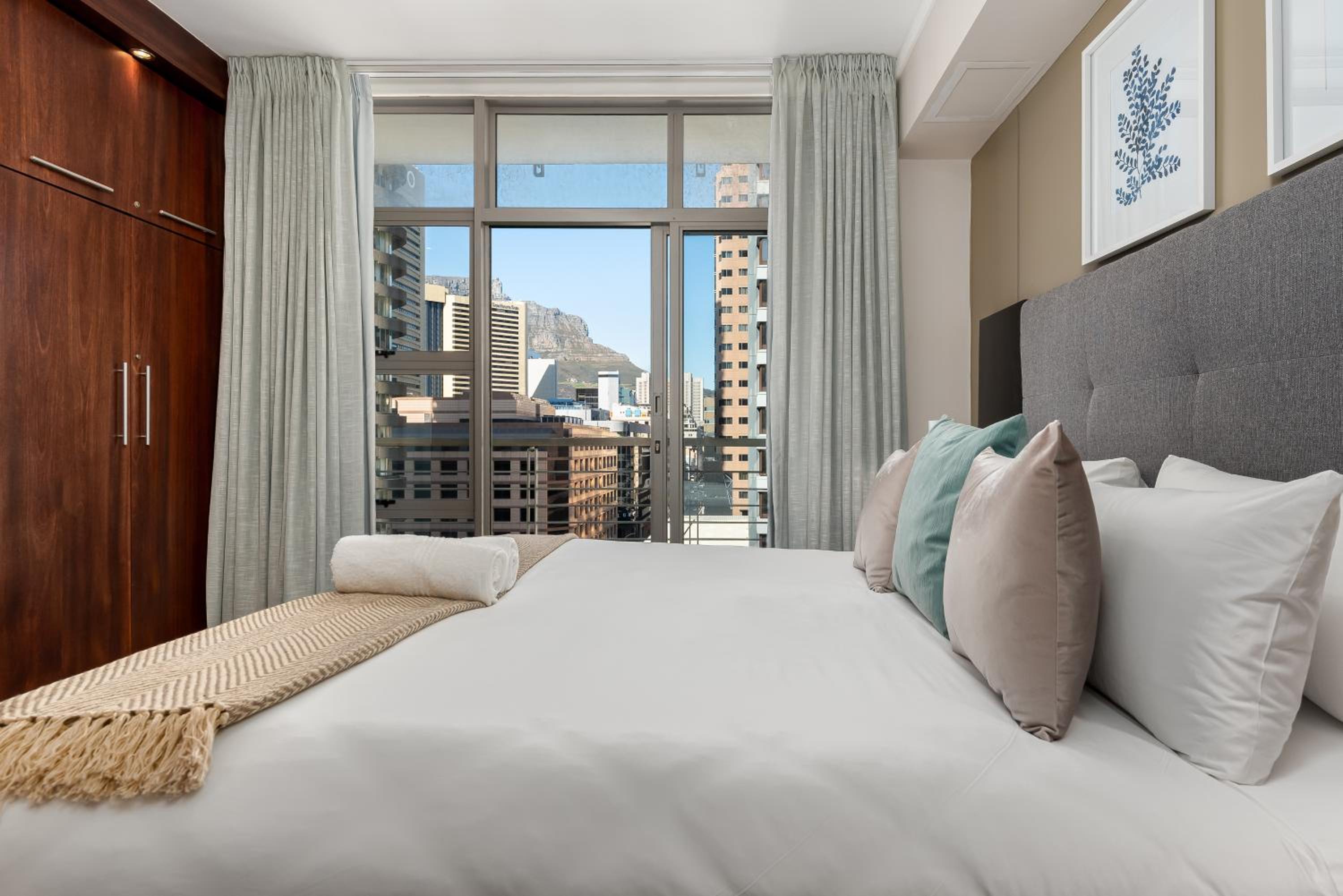Icon Apartments