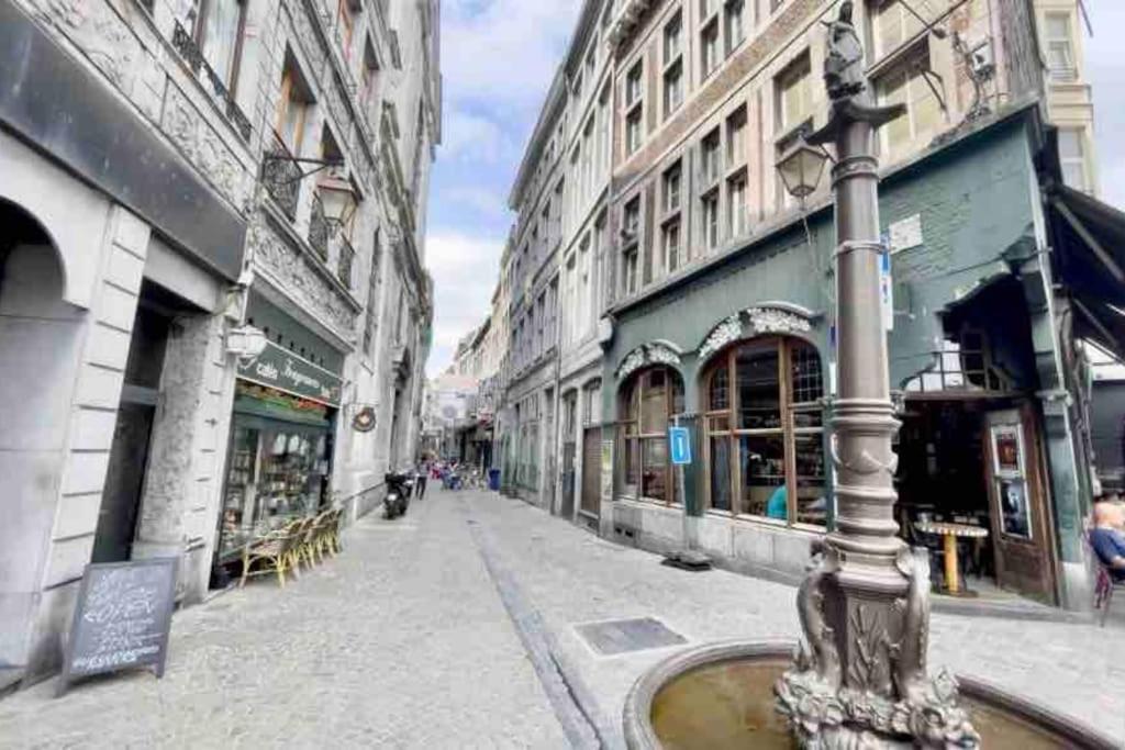 Le Neuvice - Place du marché, Quais, Bueren