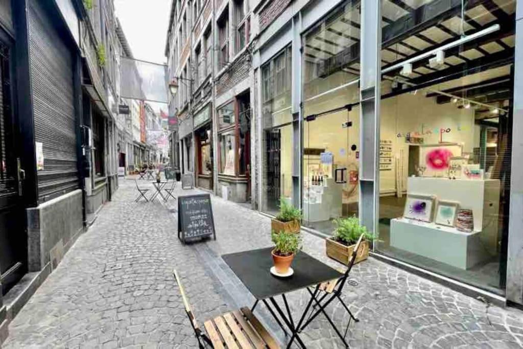 Le Neuvice - Place du marché, Quais, Bueren