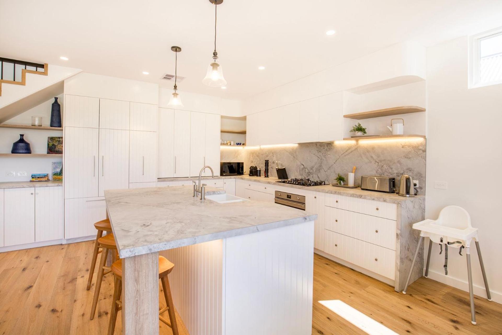 Camellia - Pet Friendly - 3 Min Walk to Centre of Berry