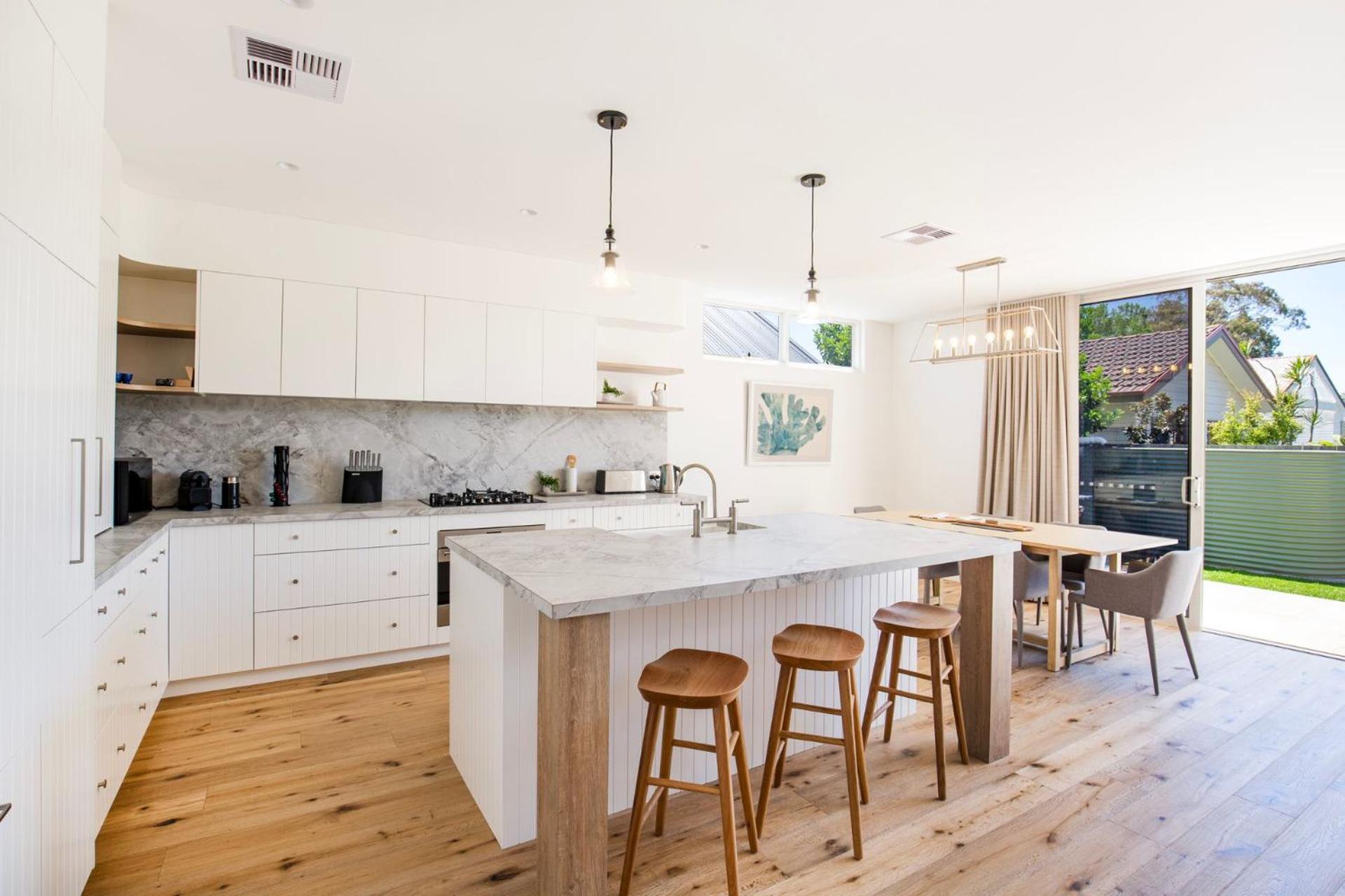Camellia - Pet Friendly - 3 Min Walk to Centre of Berry