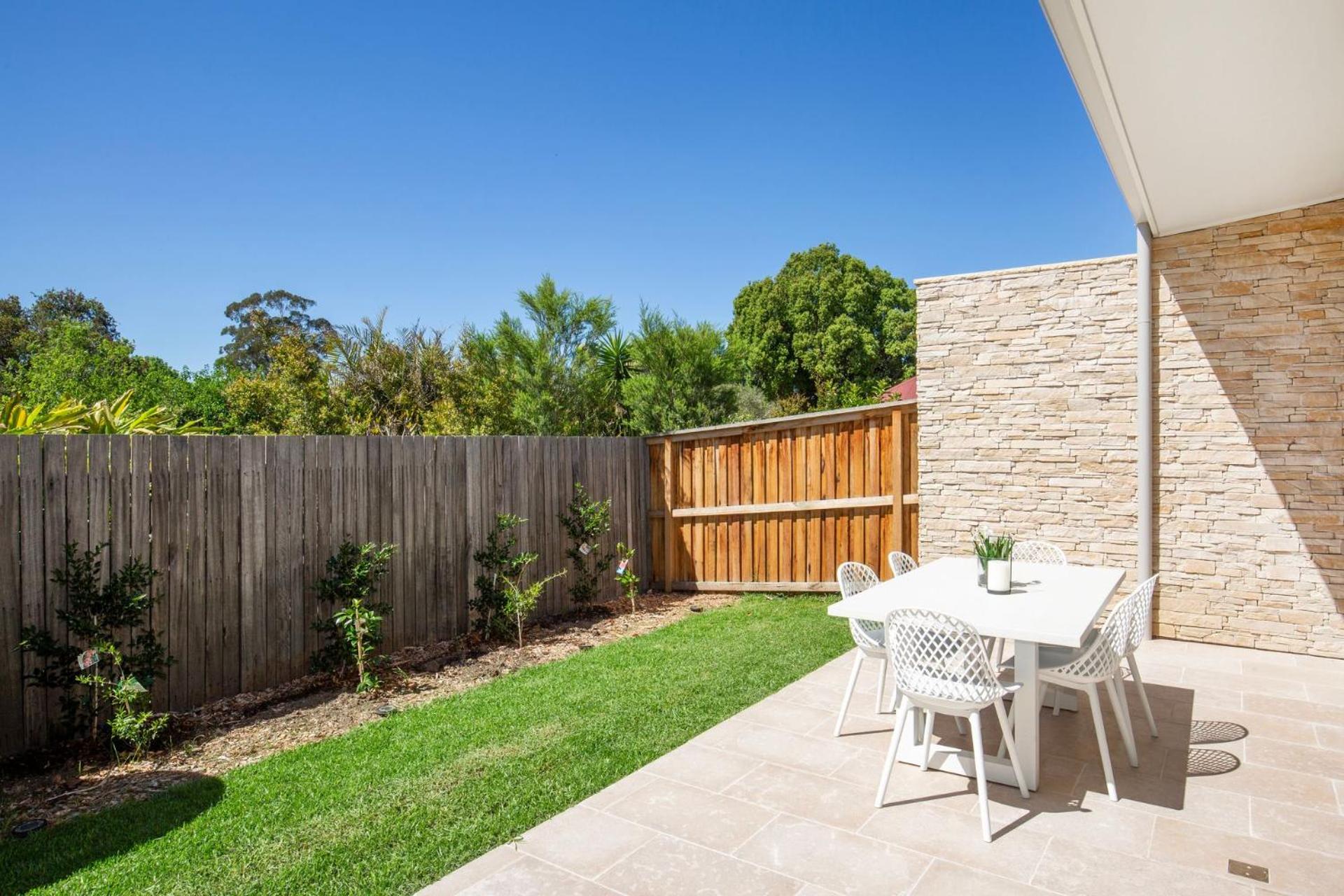 Camellia - Pet Friendly - 3 Min Walk to Centre of Berry