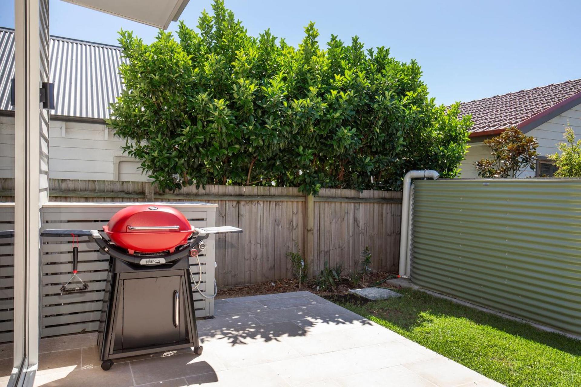 Camellia - Pet Friendly - 3 Min Walk to Centre of Berry