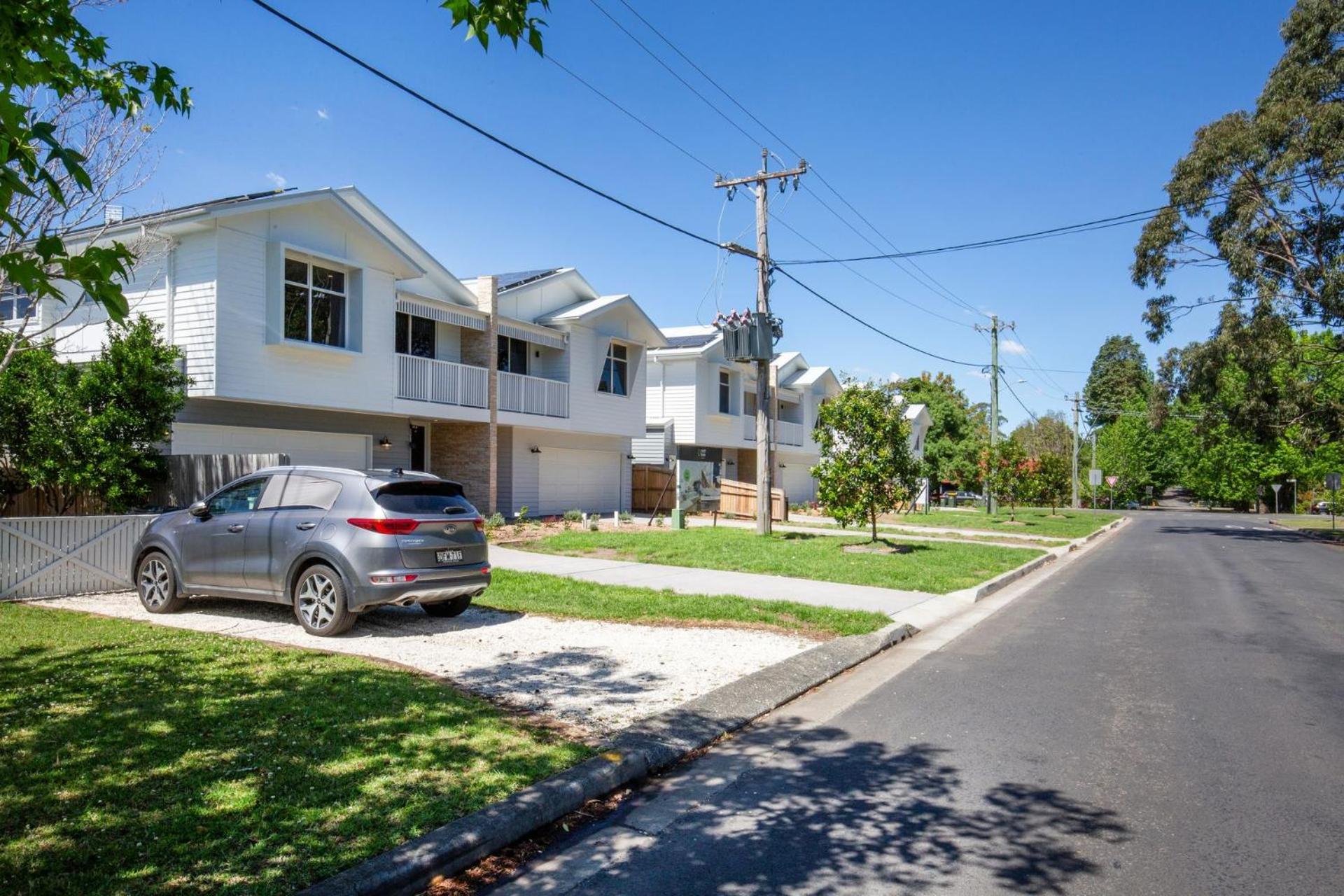Camellia - Pet Friendly - 3 Min Walk to Centre of Berry