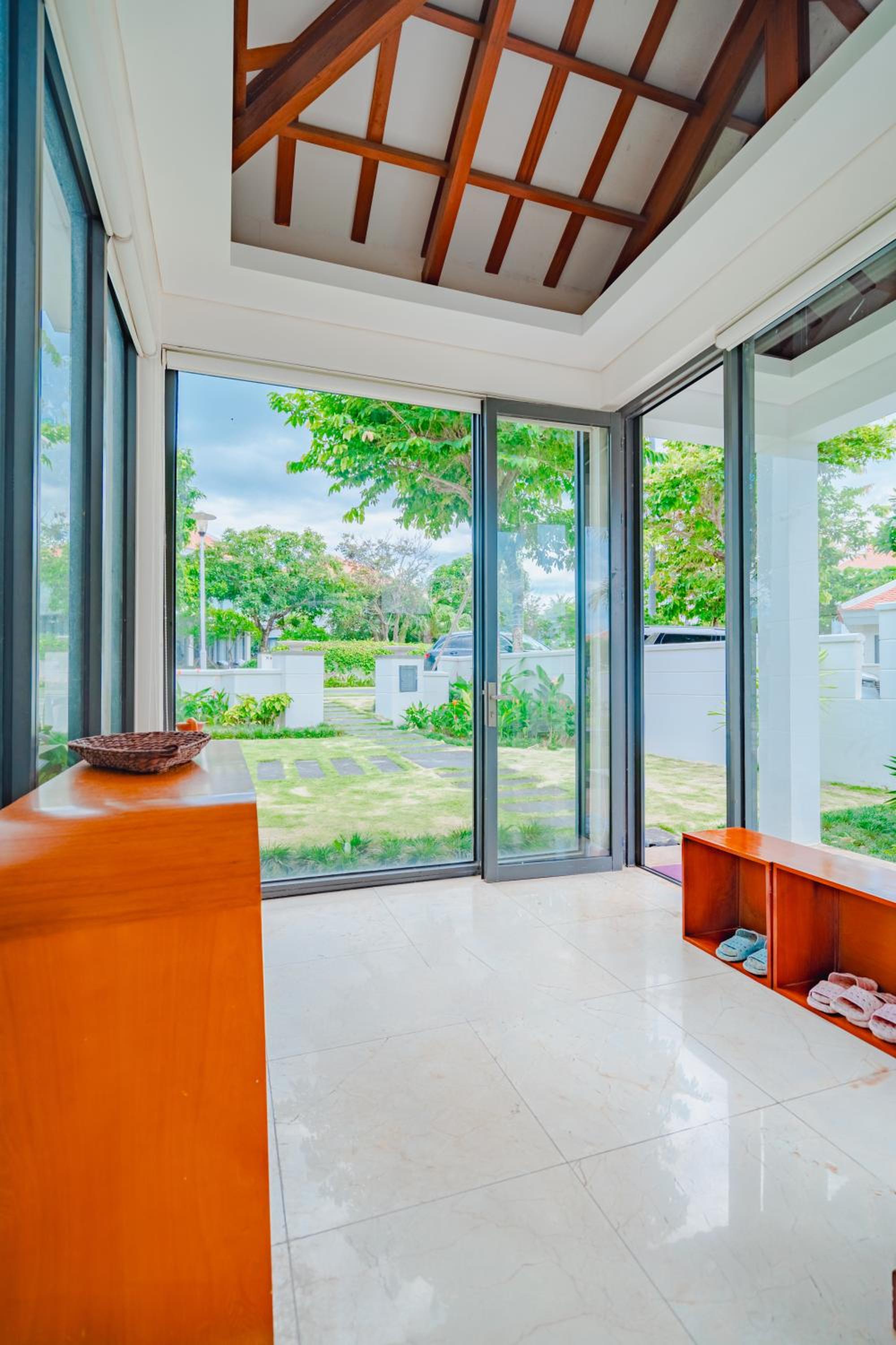 Ocean Villas Beach Resort — 10