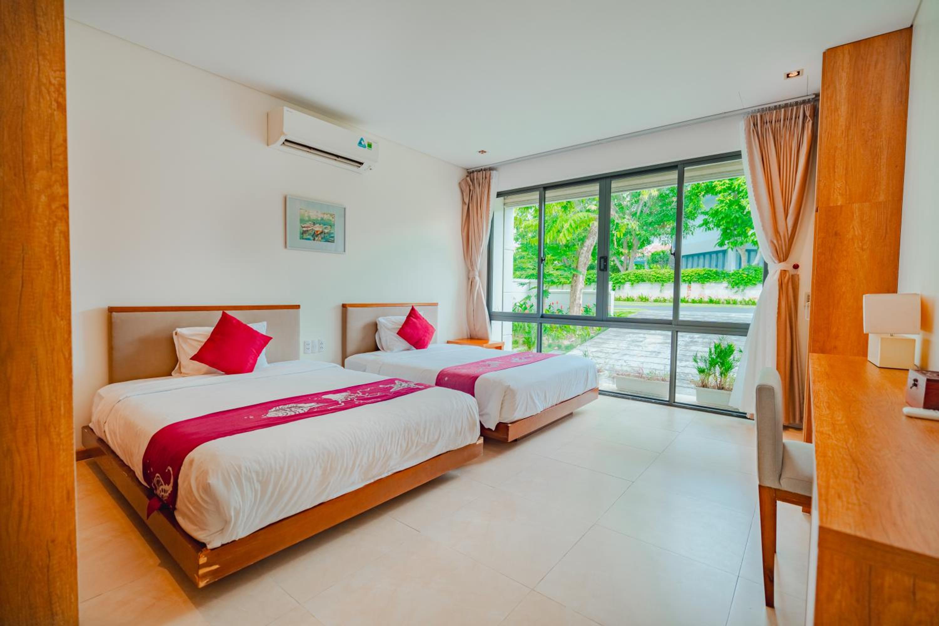 Ocean Villas Beach Resort
