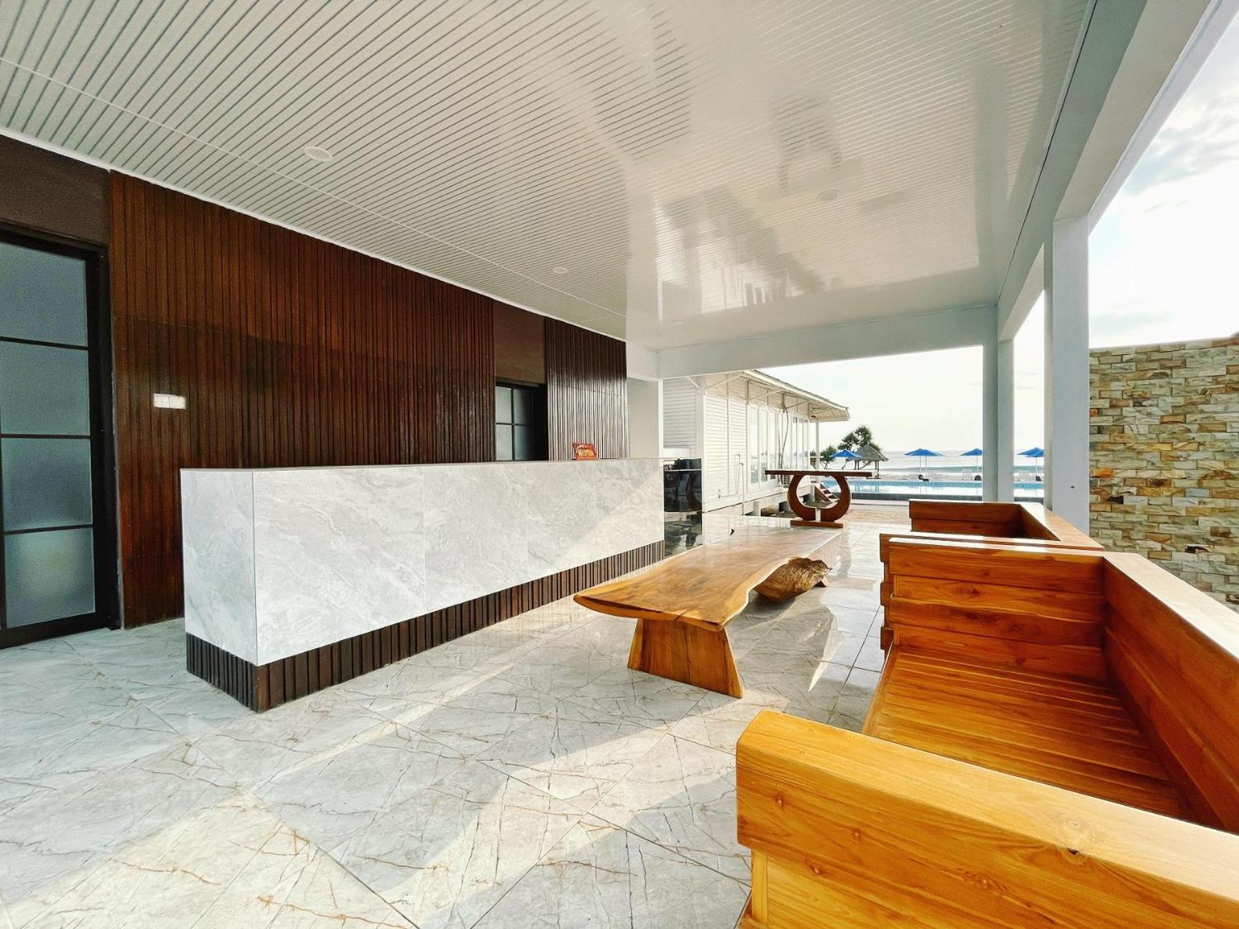 UMARIMBA Beach Lodge view 2