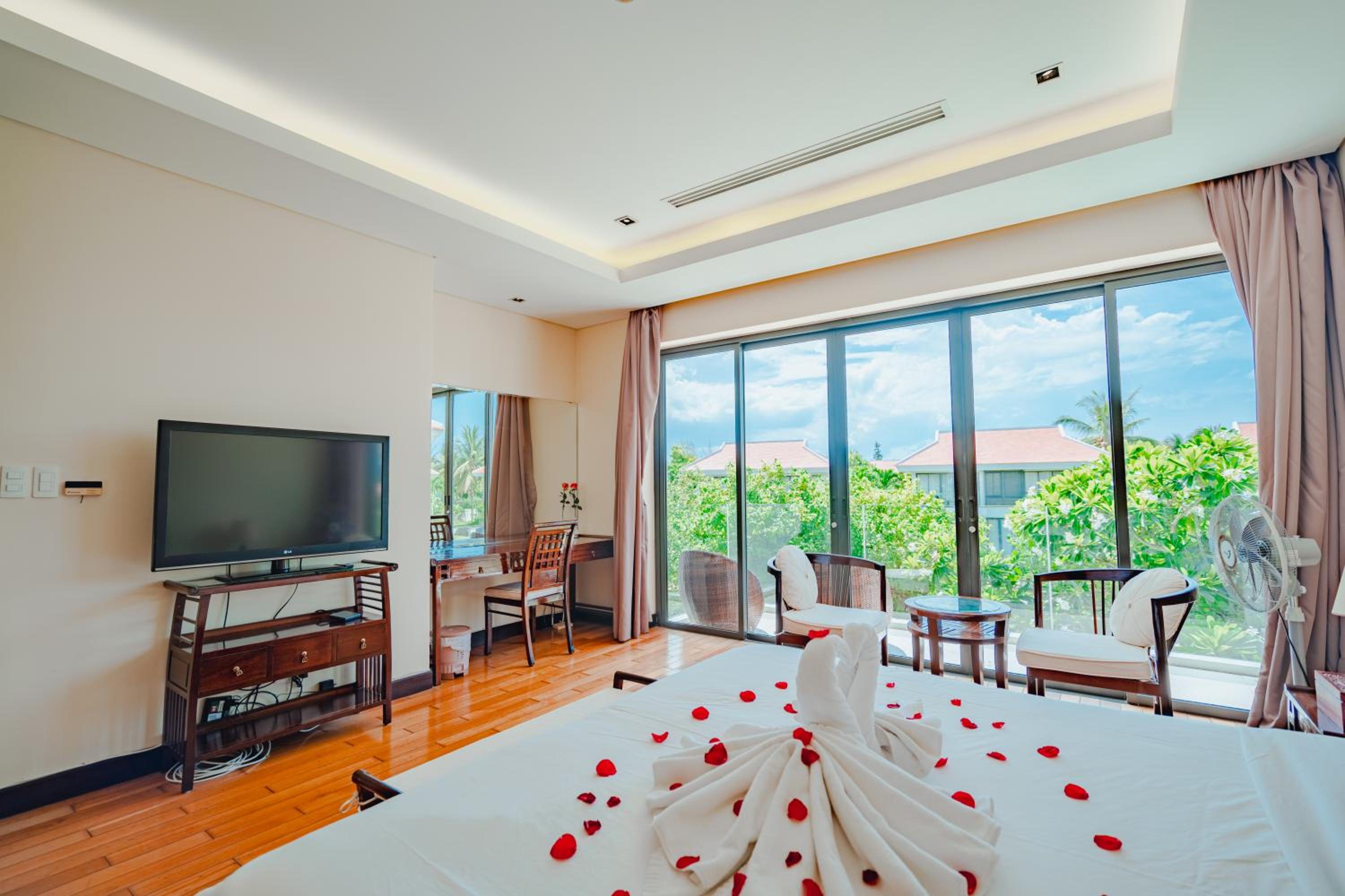 Ocean Villas Beach Resort