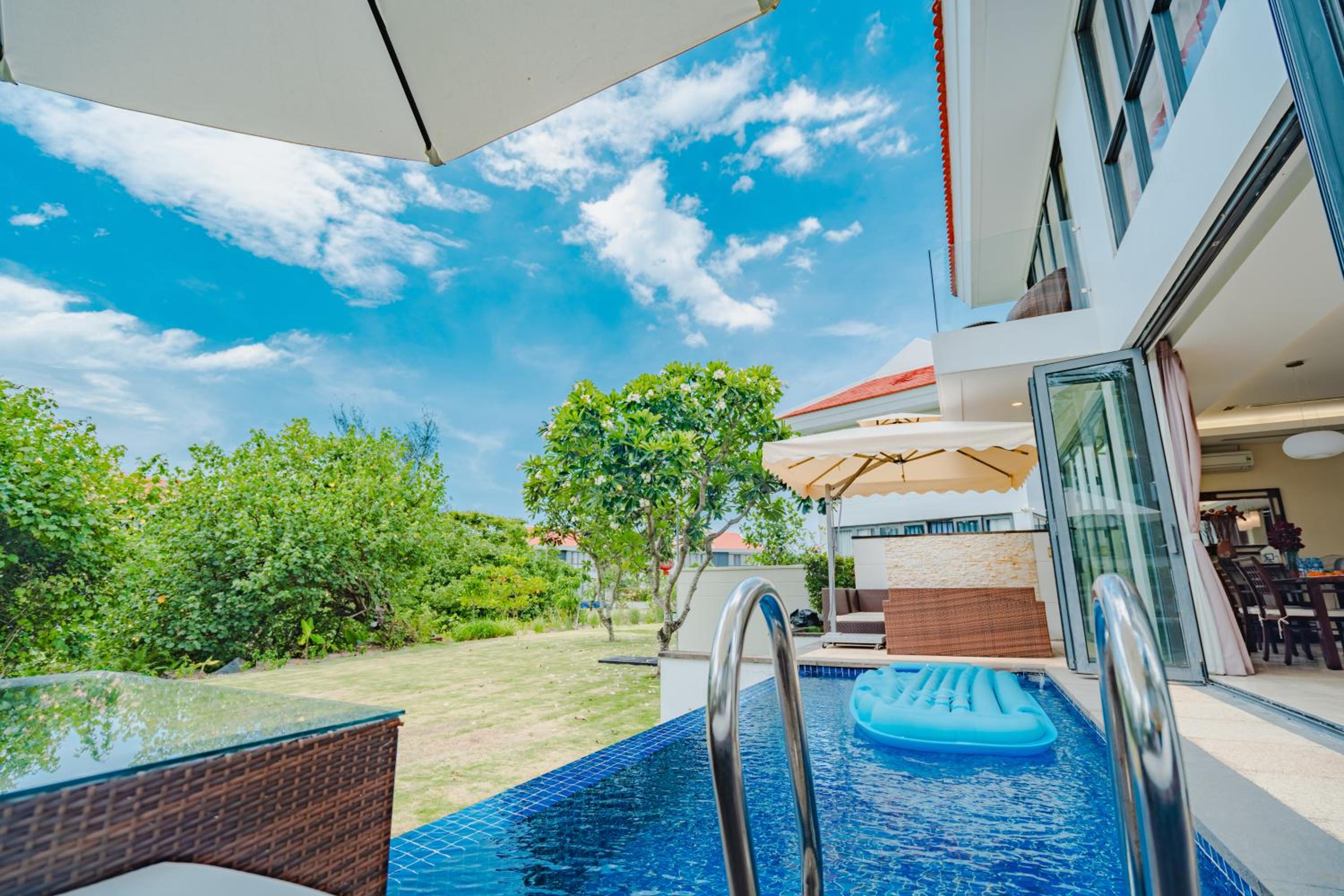 Ocean Villas Beach Resort
