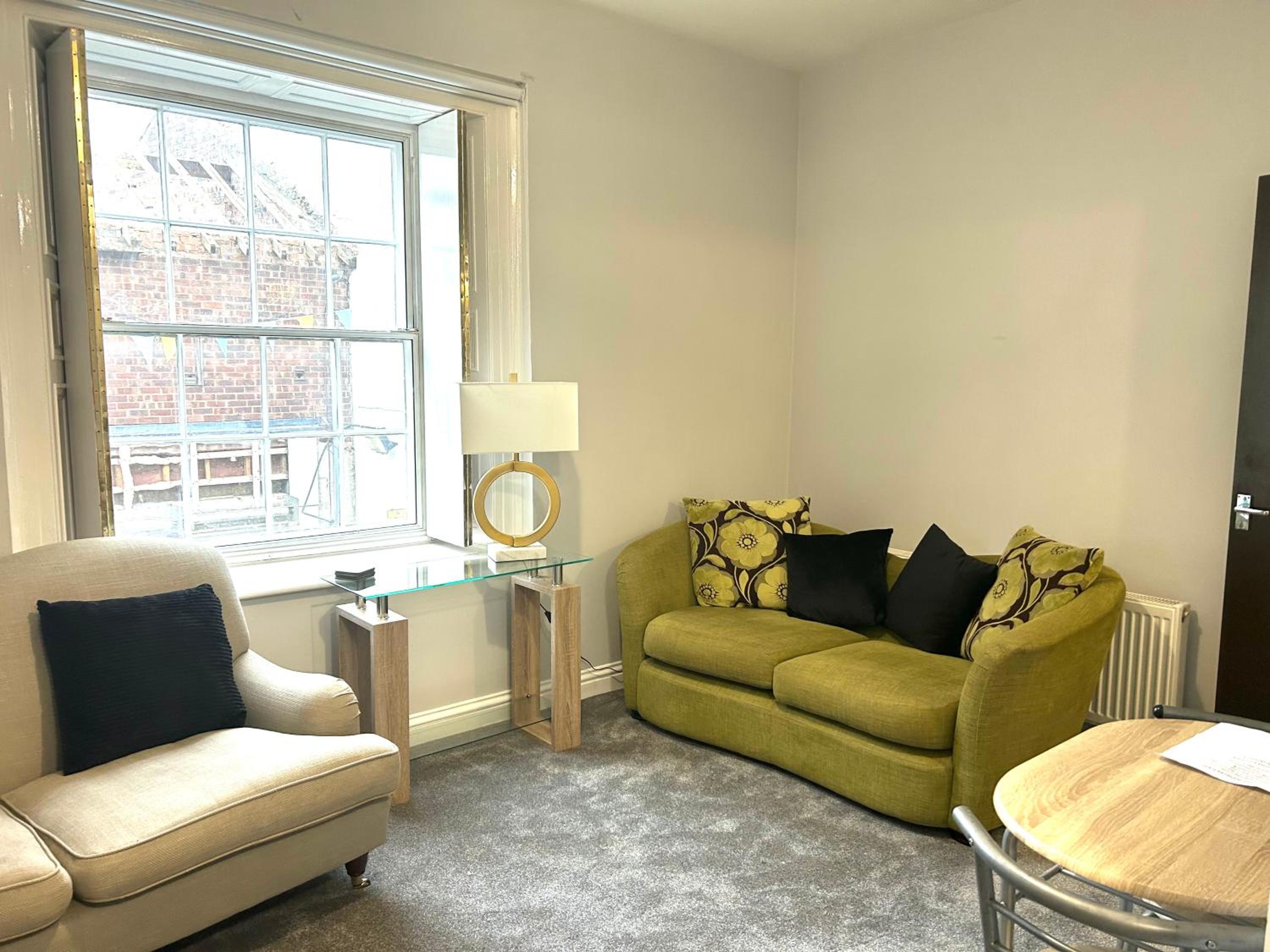 Cosy two bedroom apartment view 5