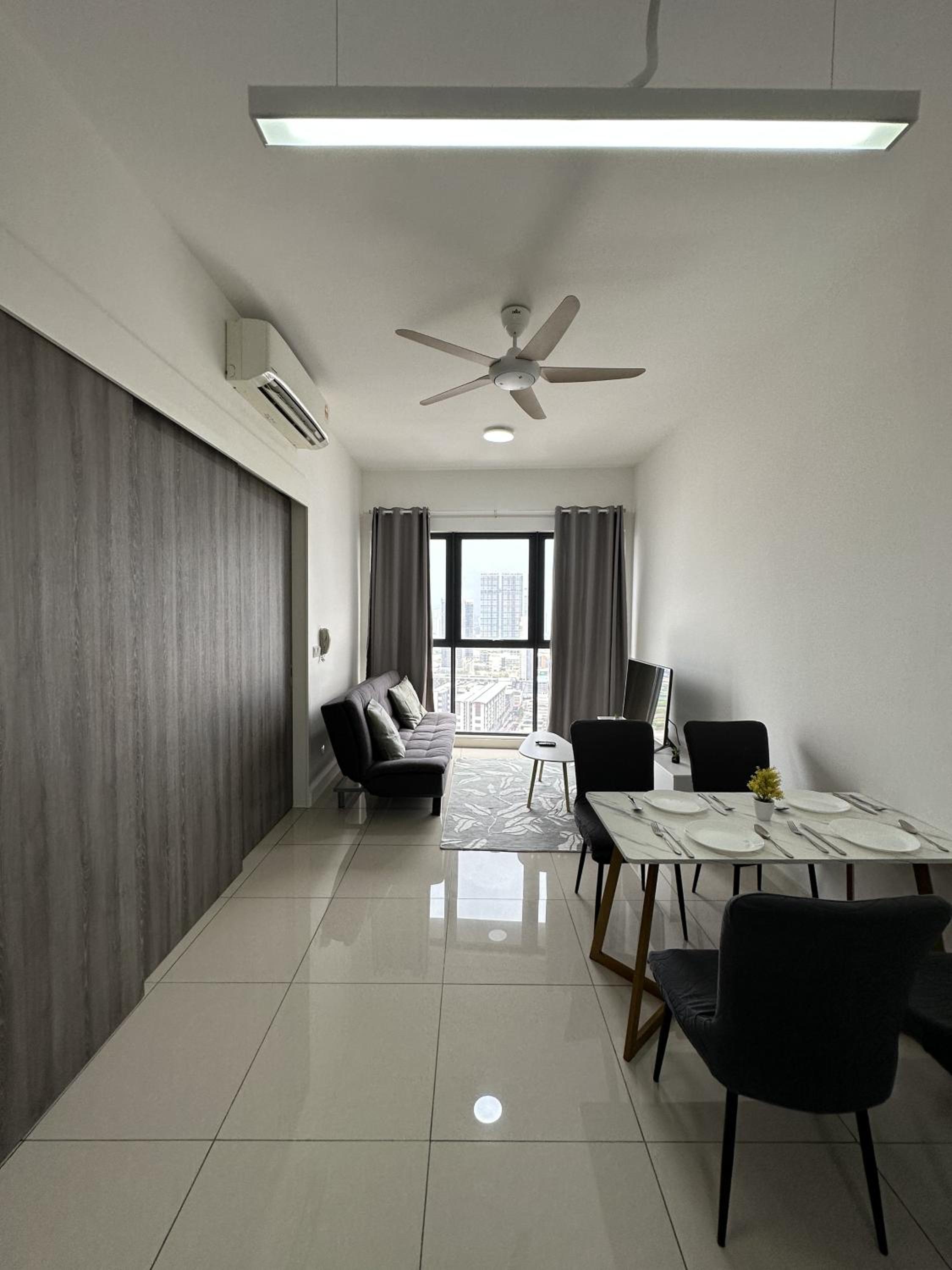THE EDEN HomeSuite @ CONTINEW RESIDENSI 5 MINS WALK TO MRT