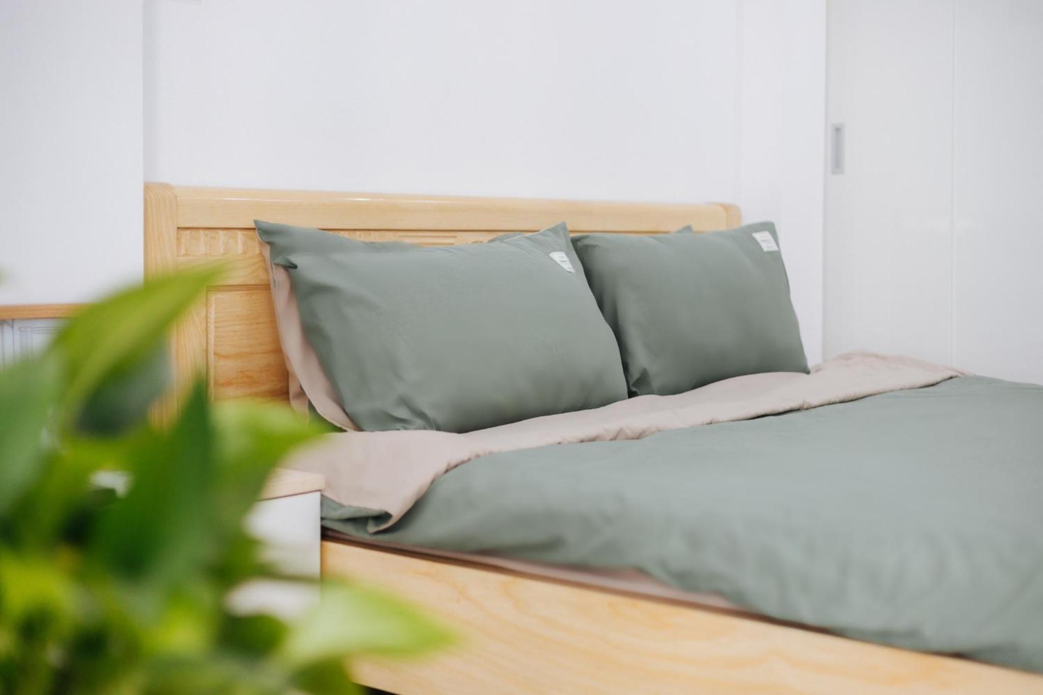 9 LIGHT APARTMENT
