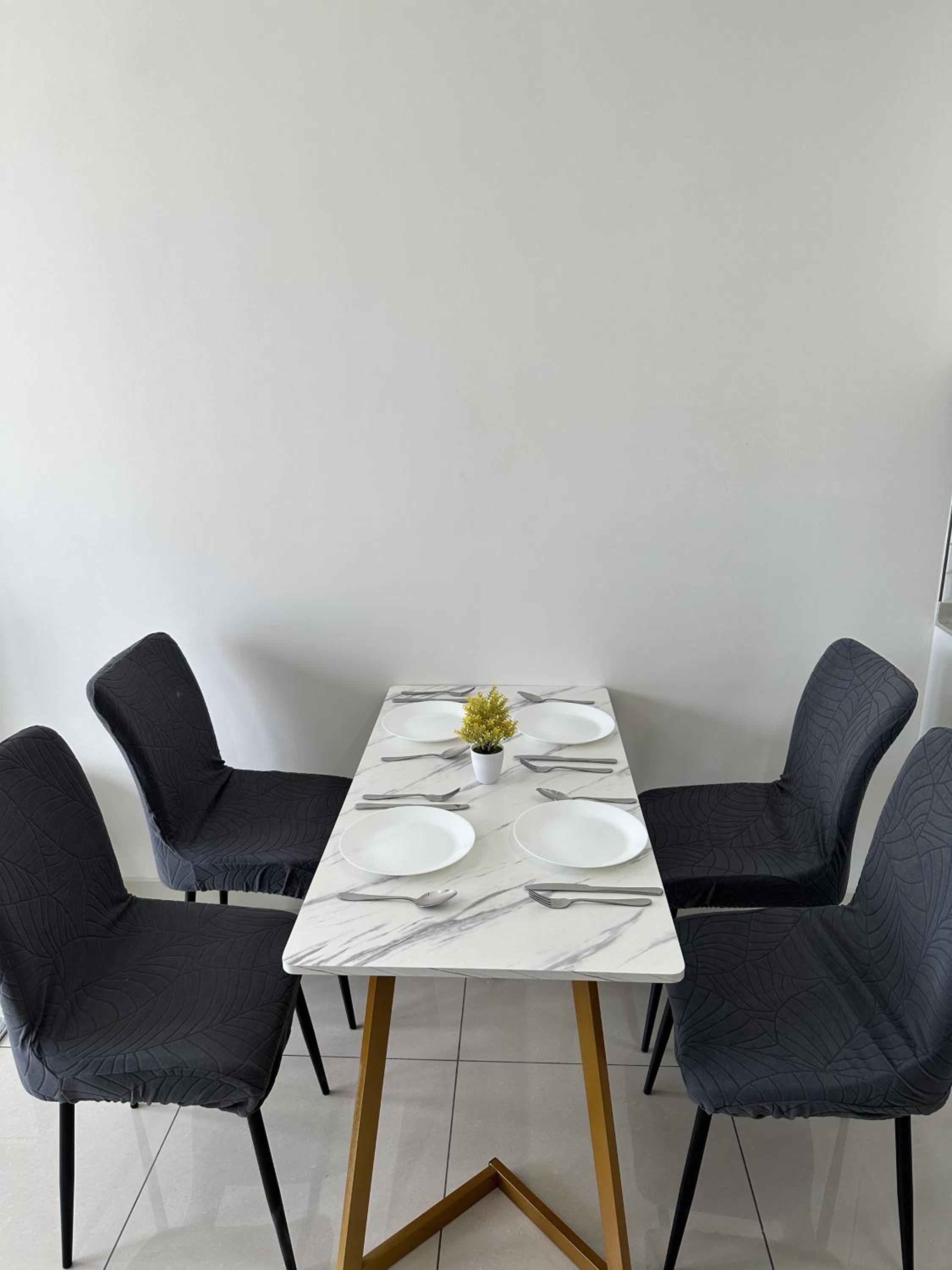 THE EDEN HomeSuite @ CONTINEW RESIDENSI 5 MINS WALK TO MRT