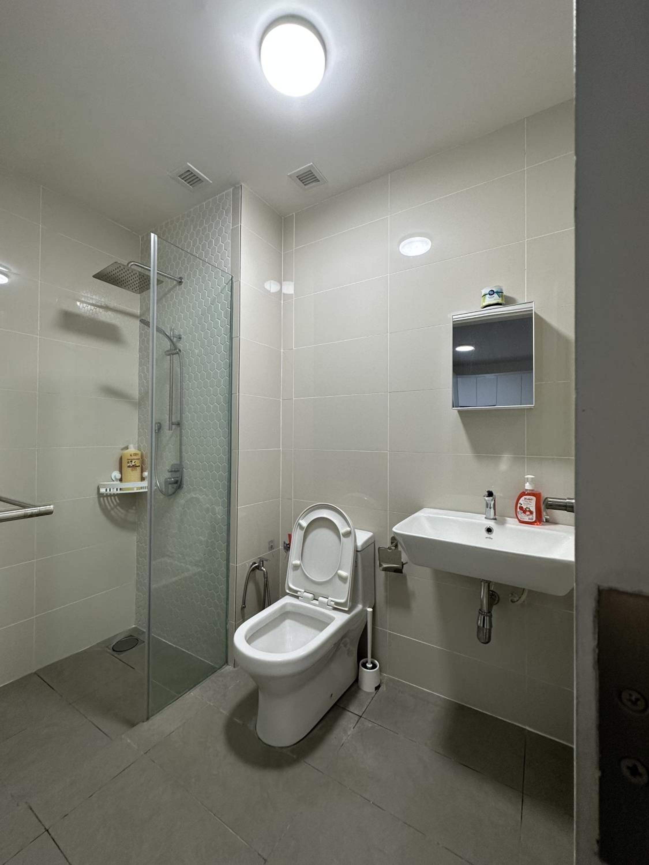 THE EDEN HomeSuite @ CONTINEW RESIDENSI 5 MINS WALK TO MRT