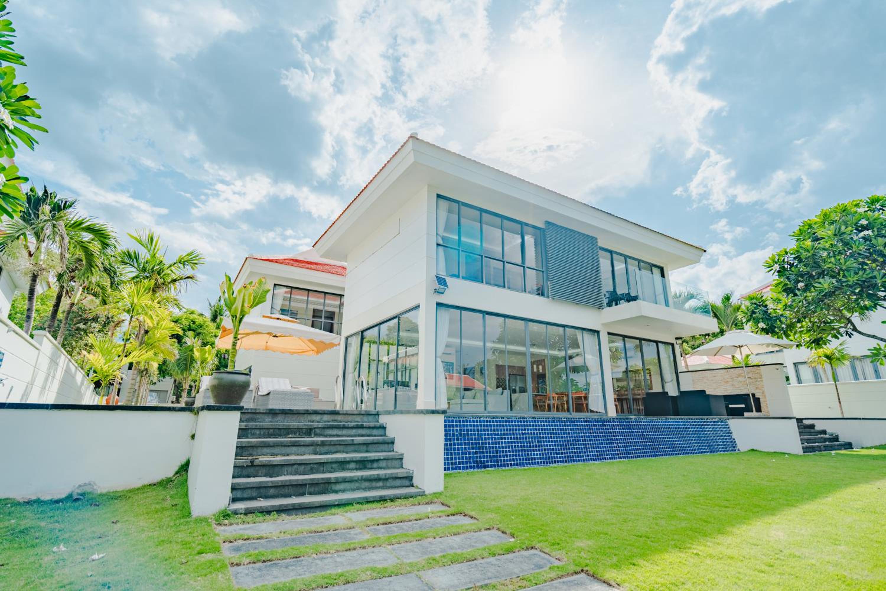 Ocean Villas Beach Resort