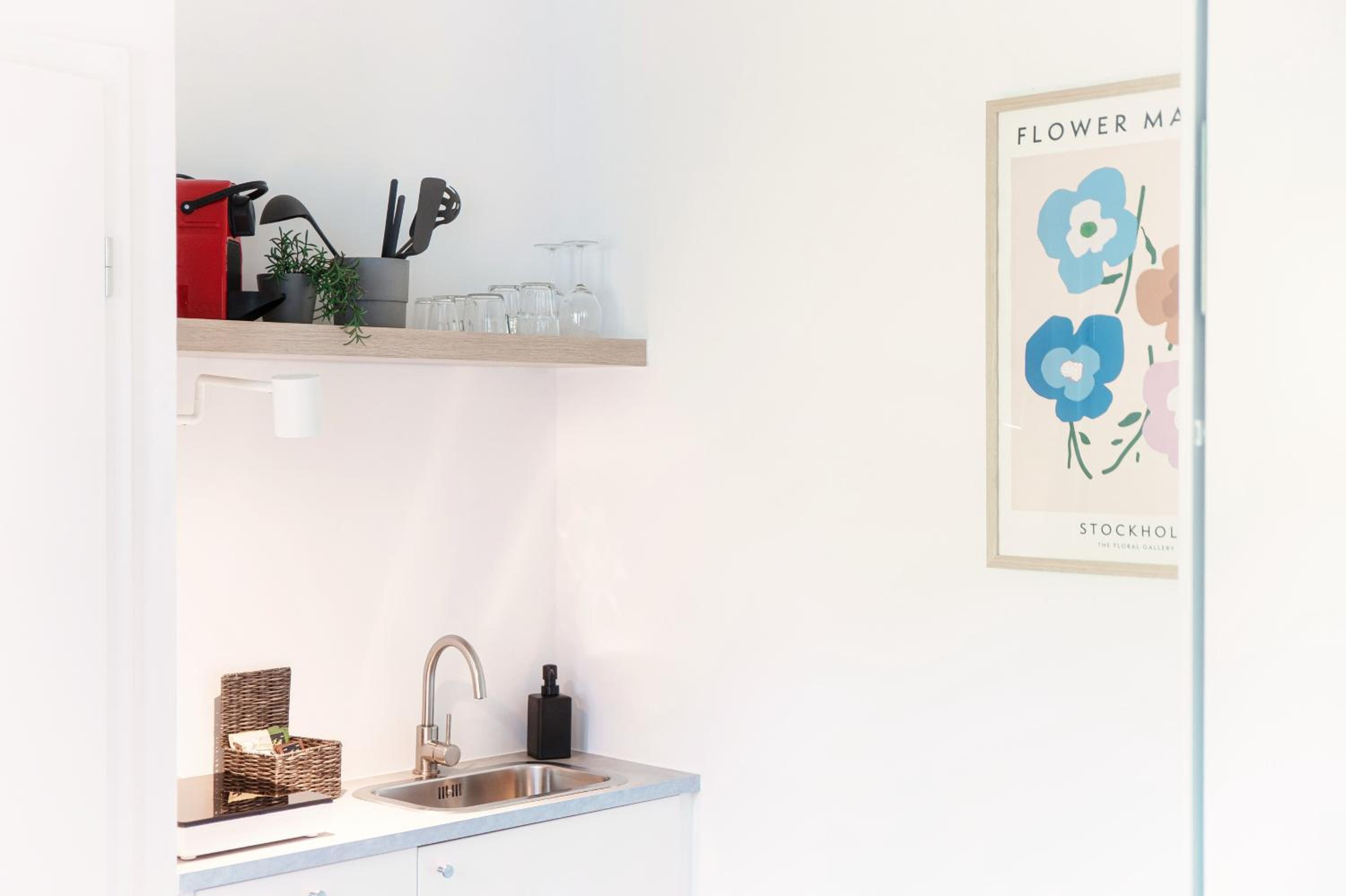 Le Betulle Studios by Quokka 360 - Studio Apartments by Lake Origlio