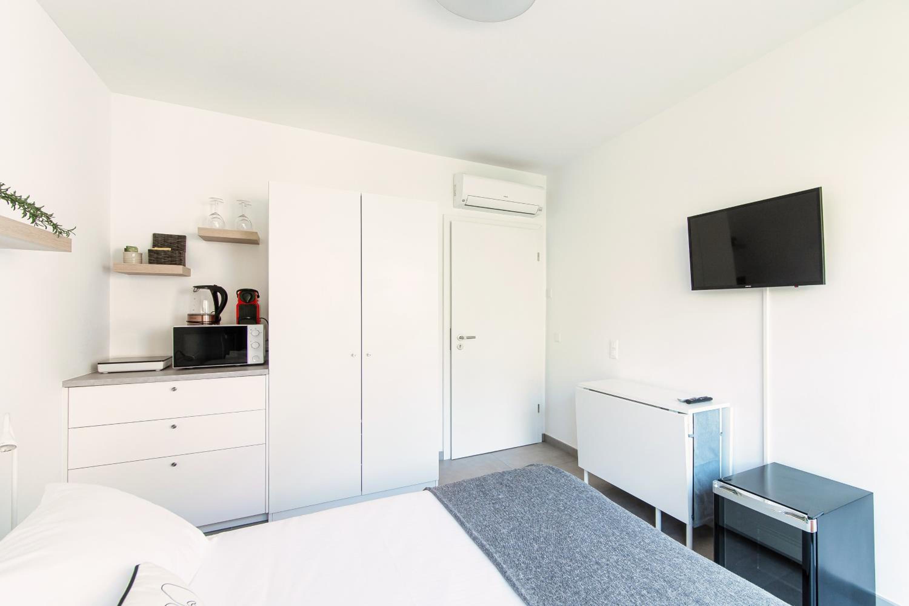 Le Betulle Studios by Quokka 360 - Studio Apartments by Lake Origlio