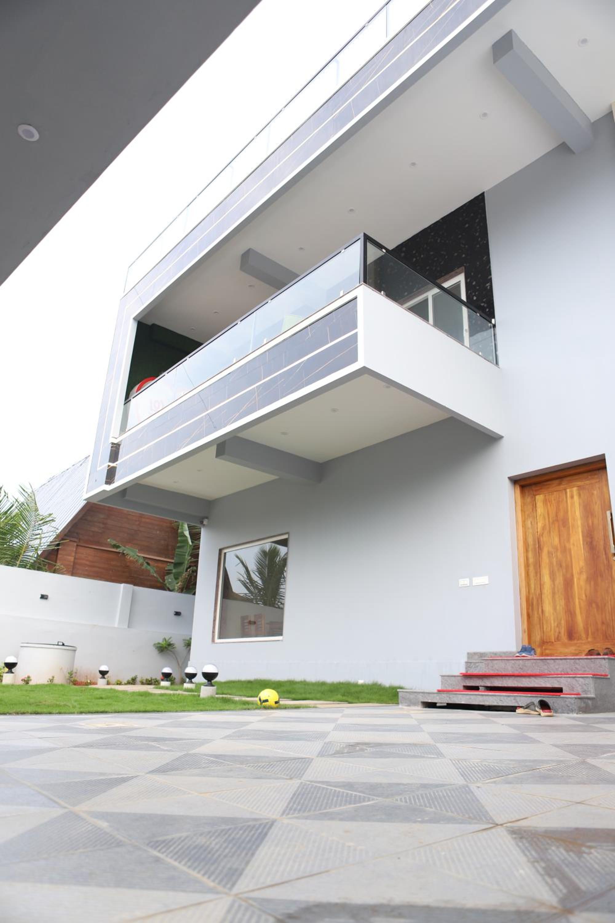 Sea Breeze at ECR - Beach Front Villa with Private Pool, Jacuzzi and Dive-in Theater view 3