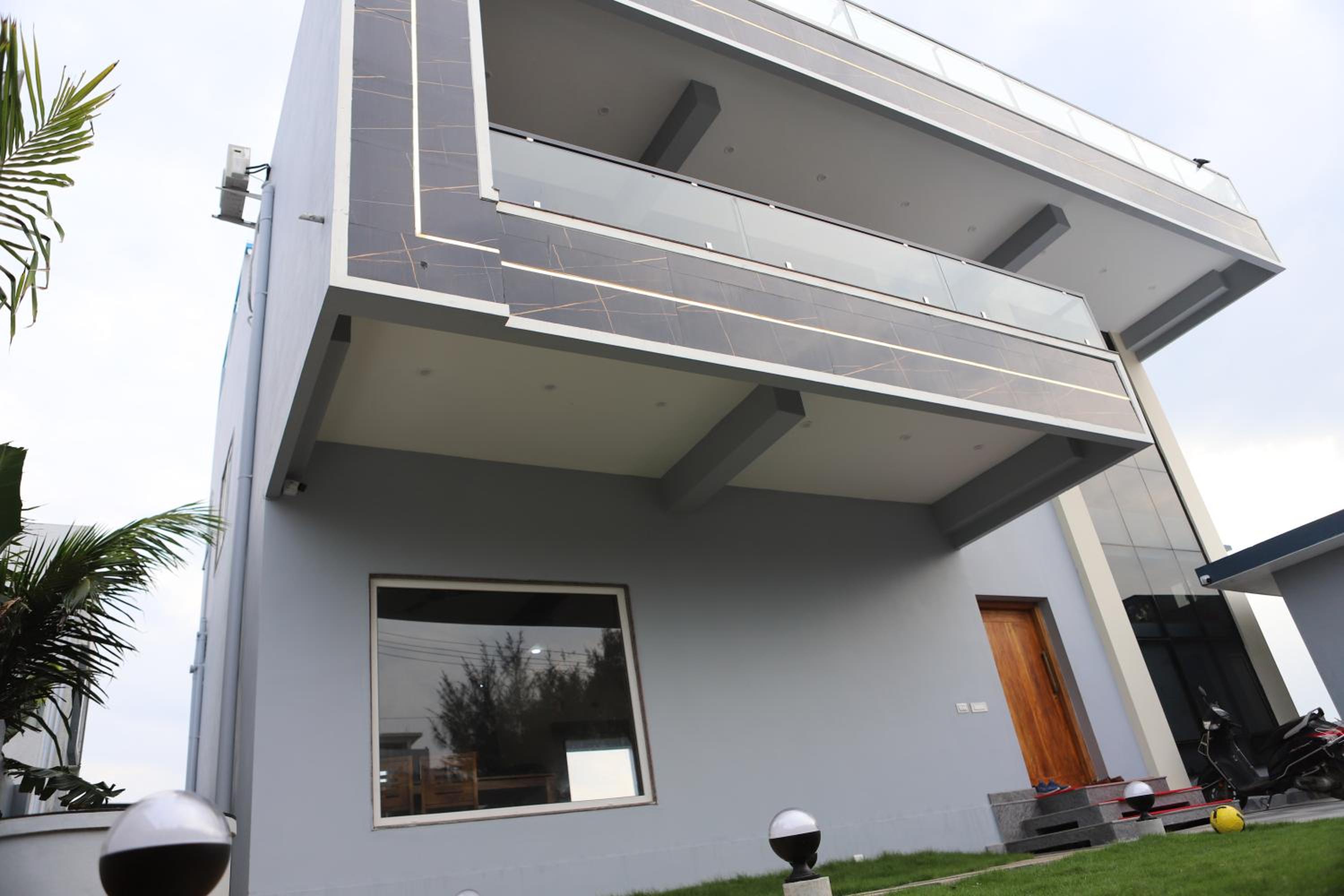Sea Breeze at ECR - Beach Front Villa with Private Pool, Jacuzzi and Dive-in Theater view 4
