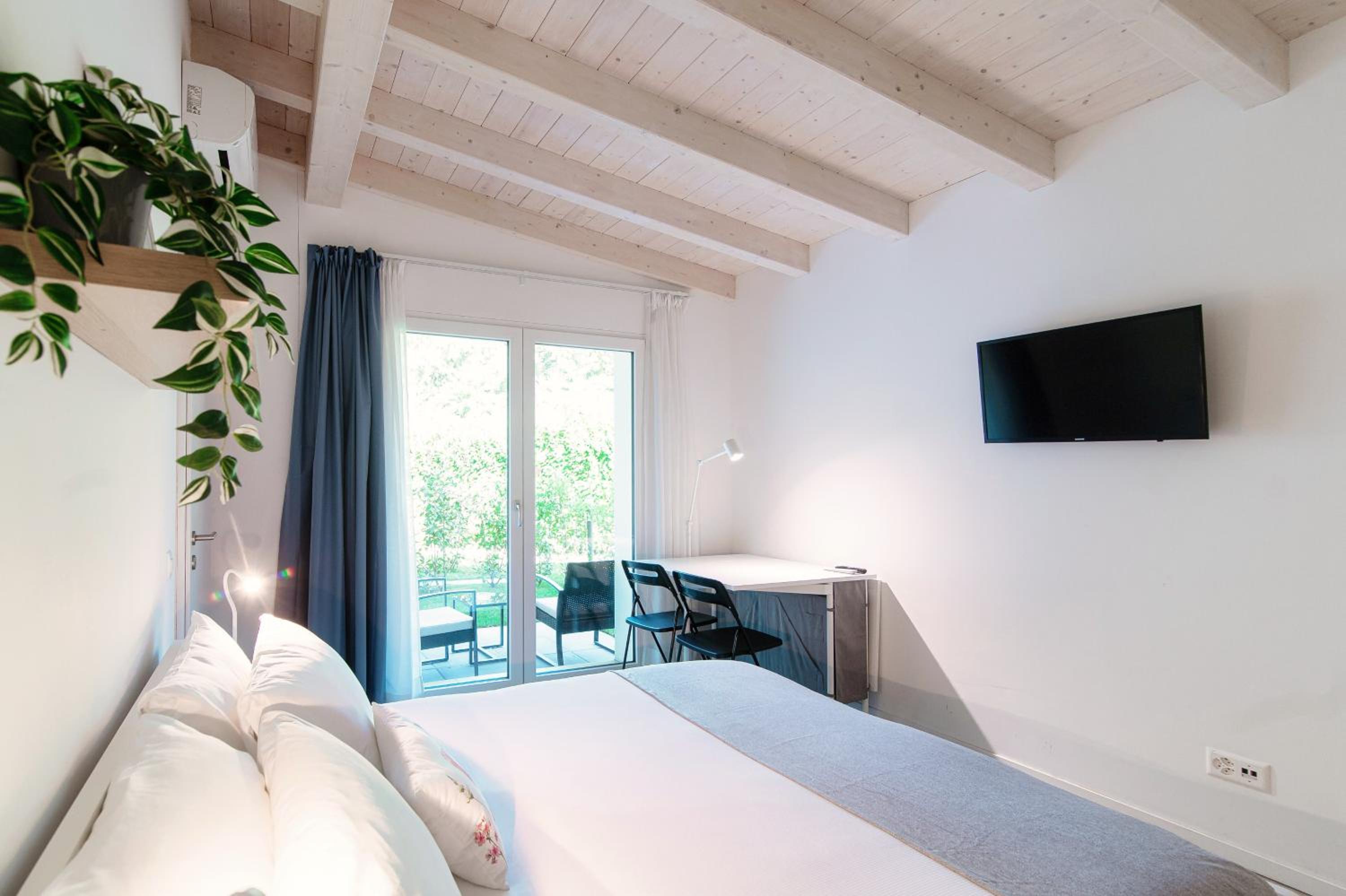 Le Betulle Studios by Quokka 360 - Studio Apartments by Lake Origlio