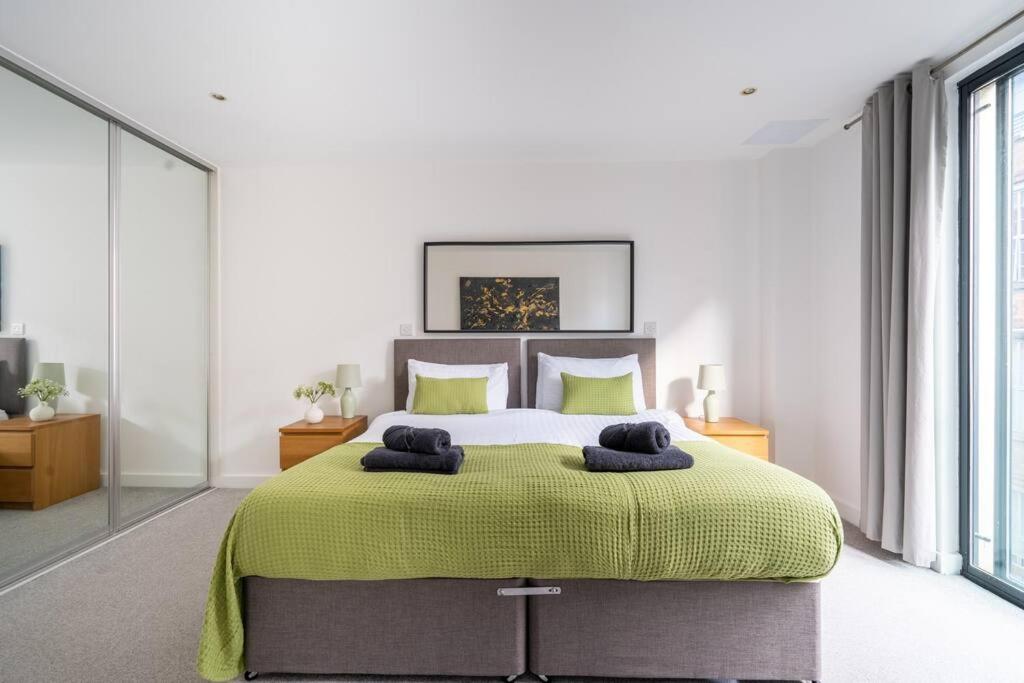 The Zenith: Your Urban Oasis view 3
