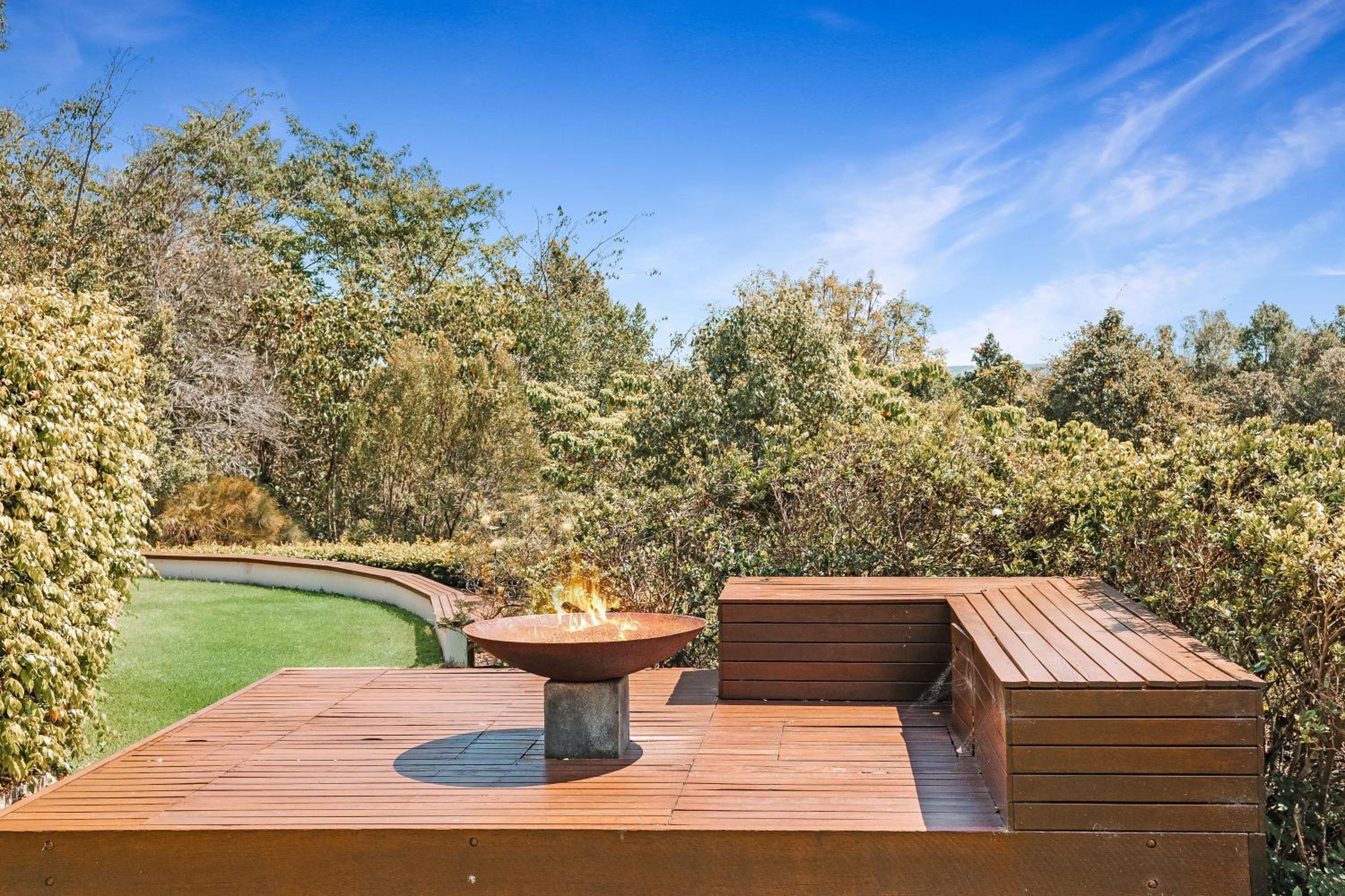 Montville Resort Style Holiday Retreat with pool