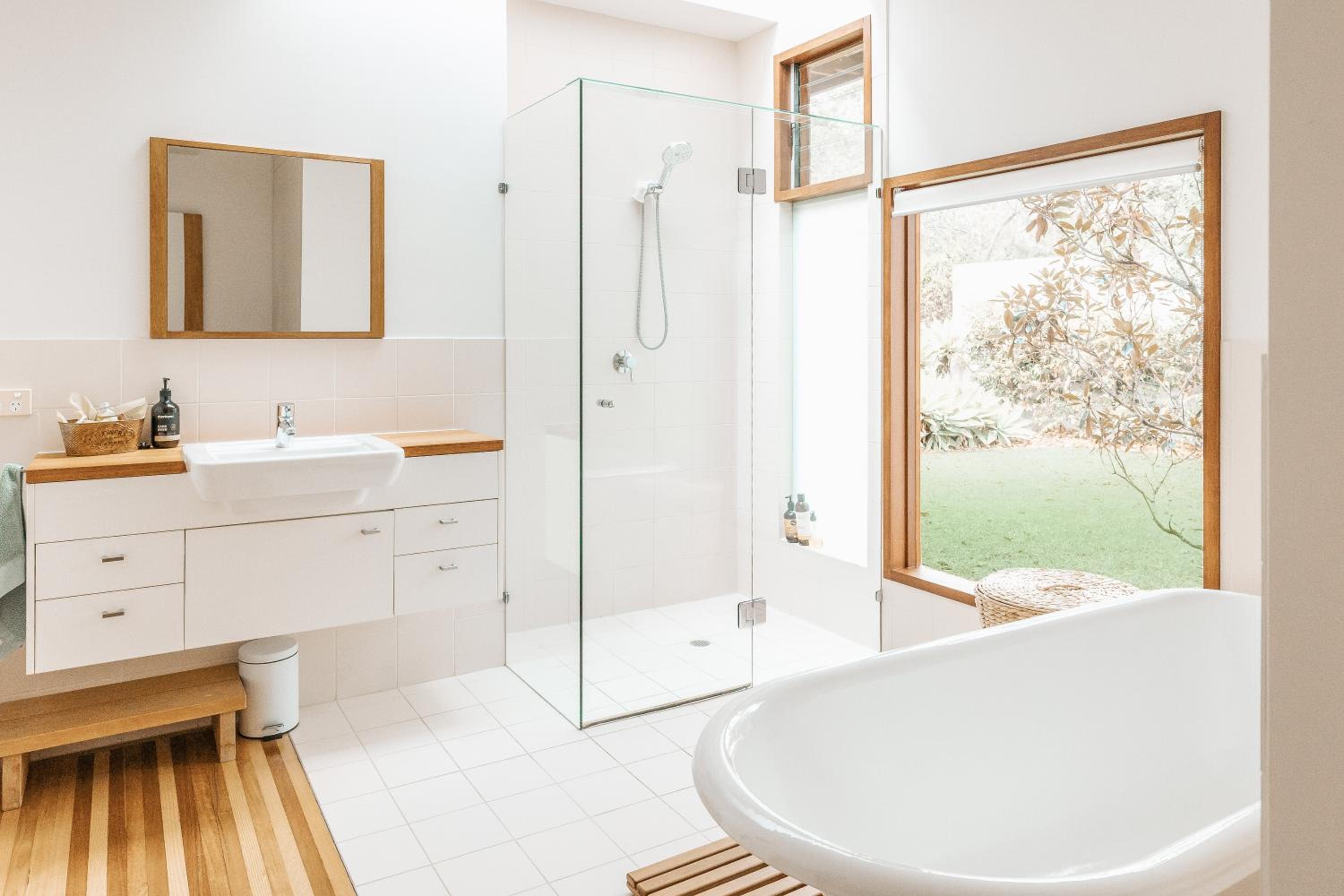 Montville Resort Style Holiday Retreat with pool