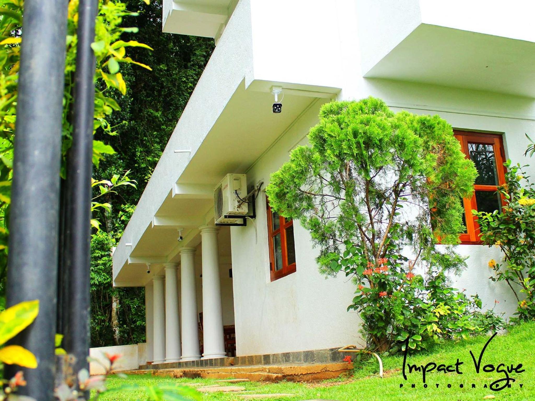 KANDY Holiday Residence