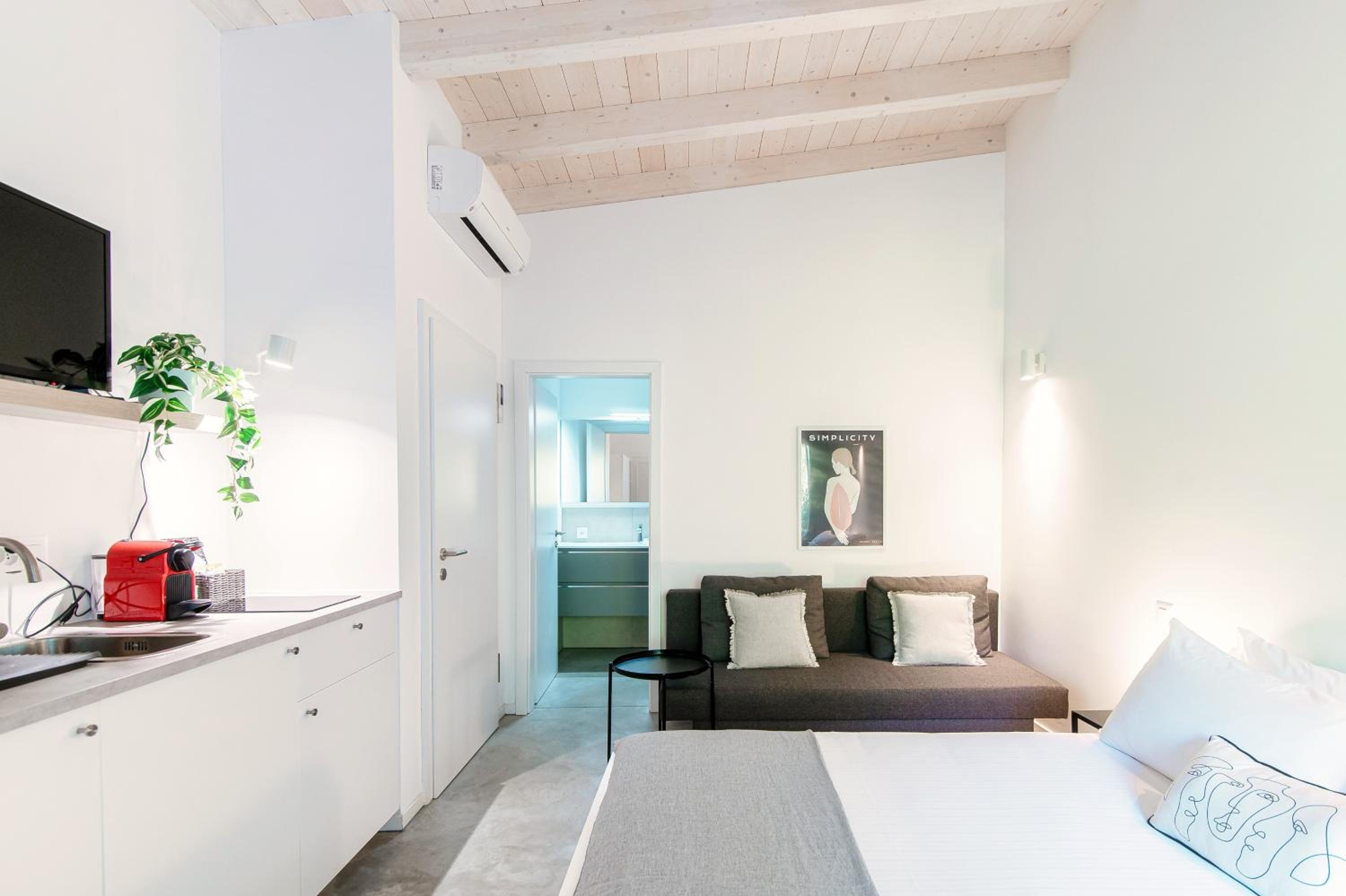 Le Betulle Studios by Quokka 360 - Studio Apartments by Lake Origlio