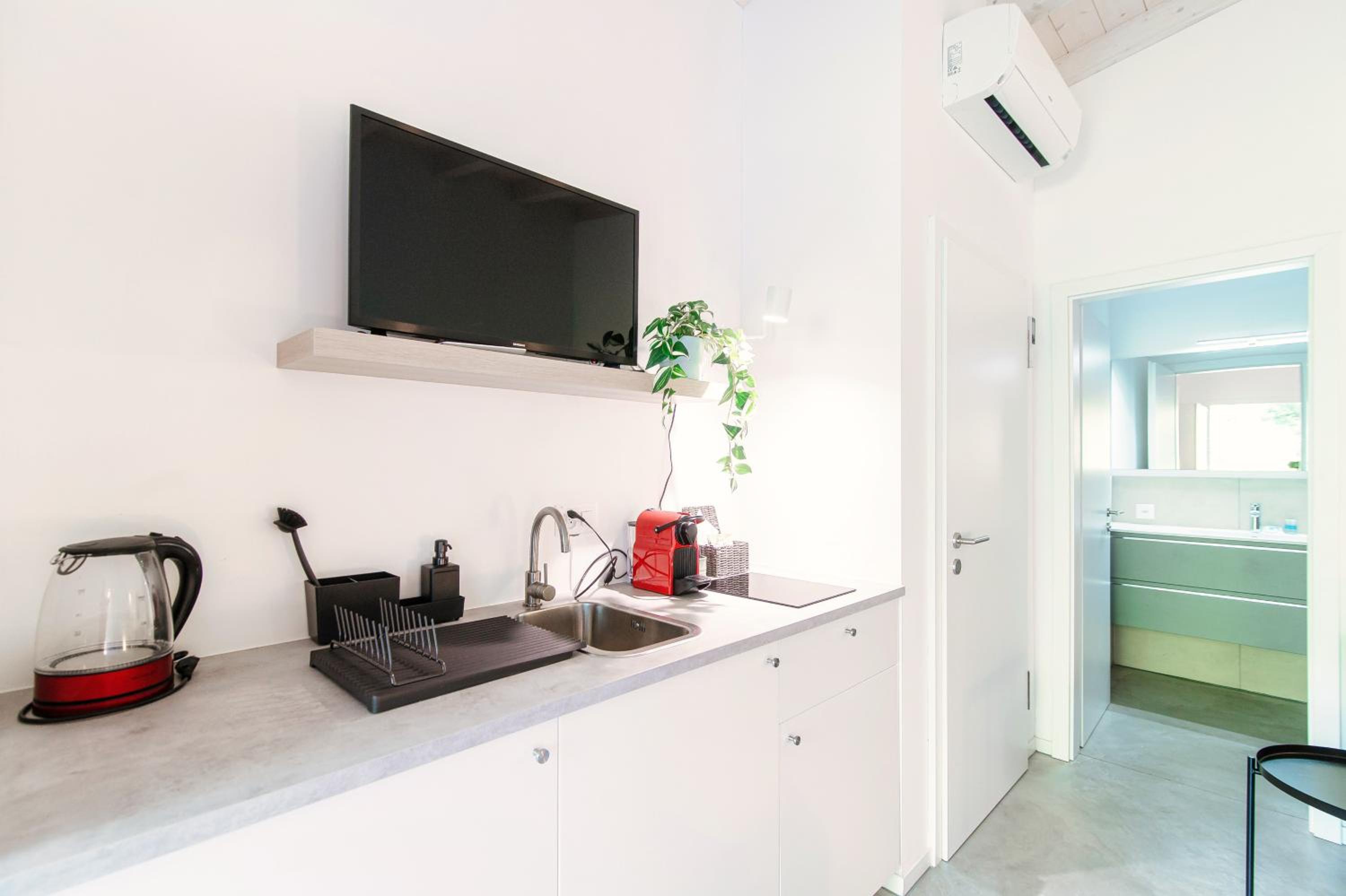 Le Betulle Studios by Quokka 360 - Studio Apartments by Lake Origlio
