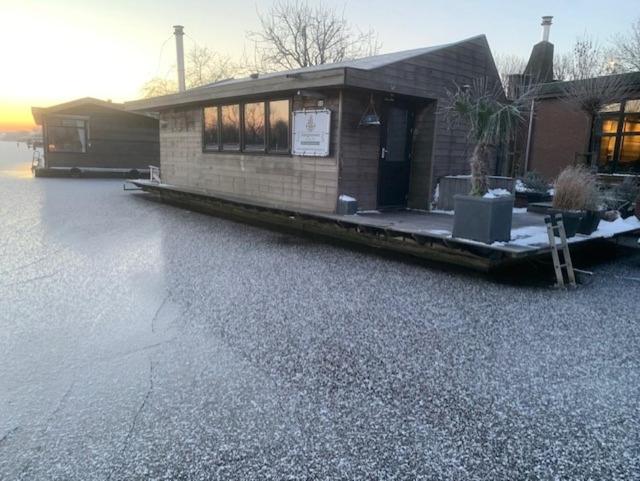 Aangenaam op de Rijn, woonboot, inclusief privé sauna