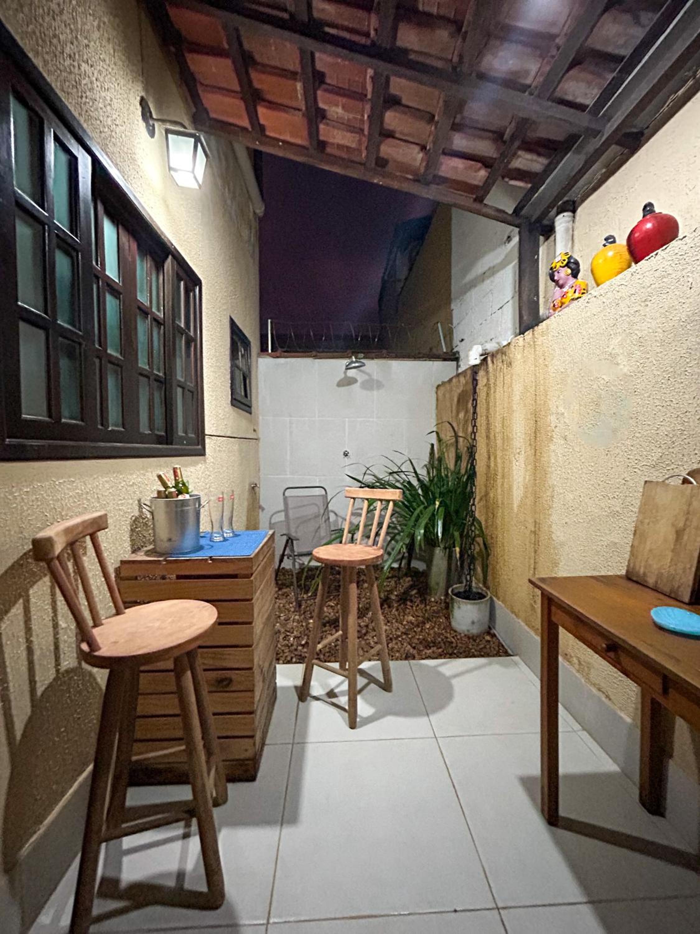 A 500 m Praia Maranduba, casa 2 quartos em Condomínio