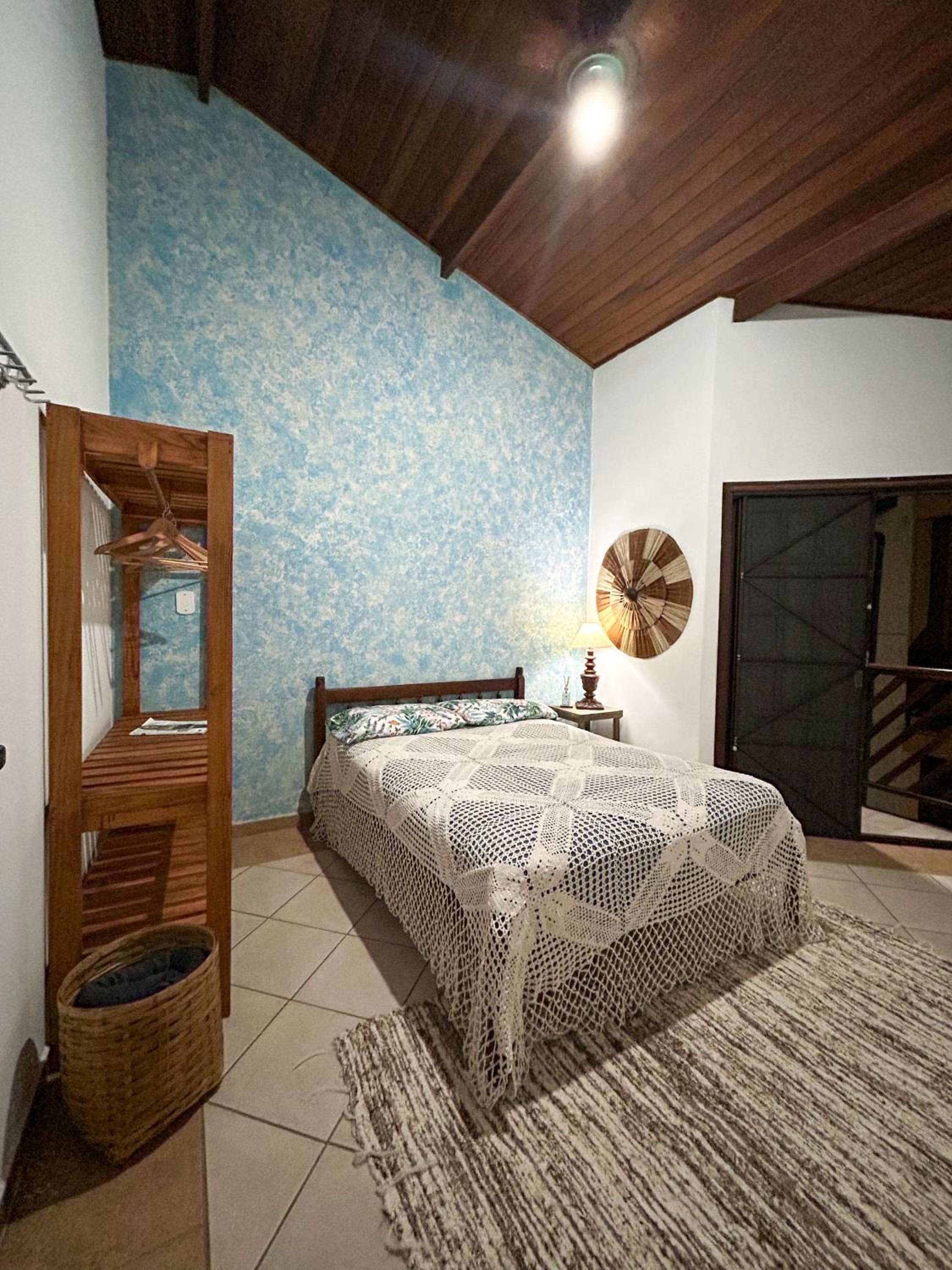 A 500 m Praia Maranduba, casa 2 quartos em Condomínio