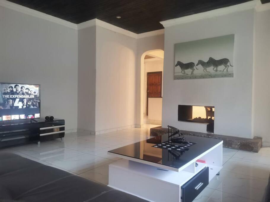 Ultra house